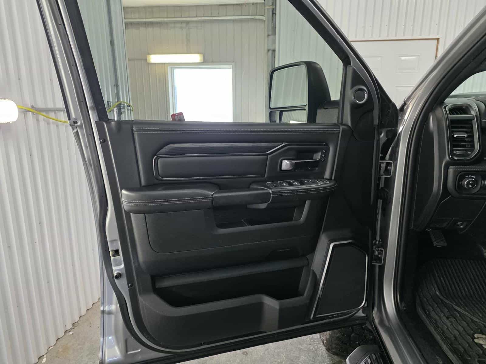 Image 8 RAM 2500 Rebel 2024