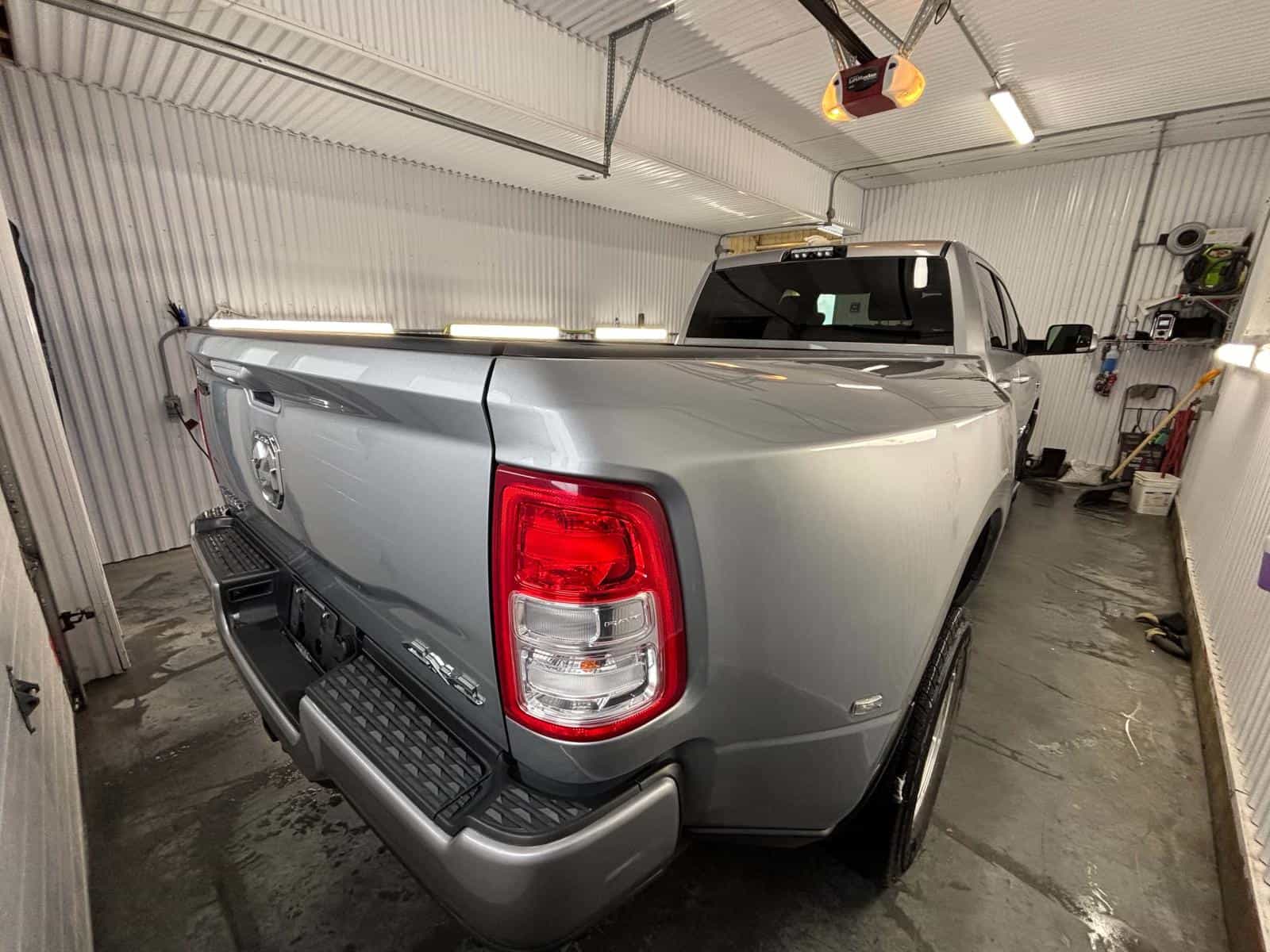 Image 4 RAM 3500 Big Horn 2021