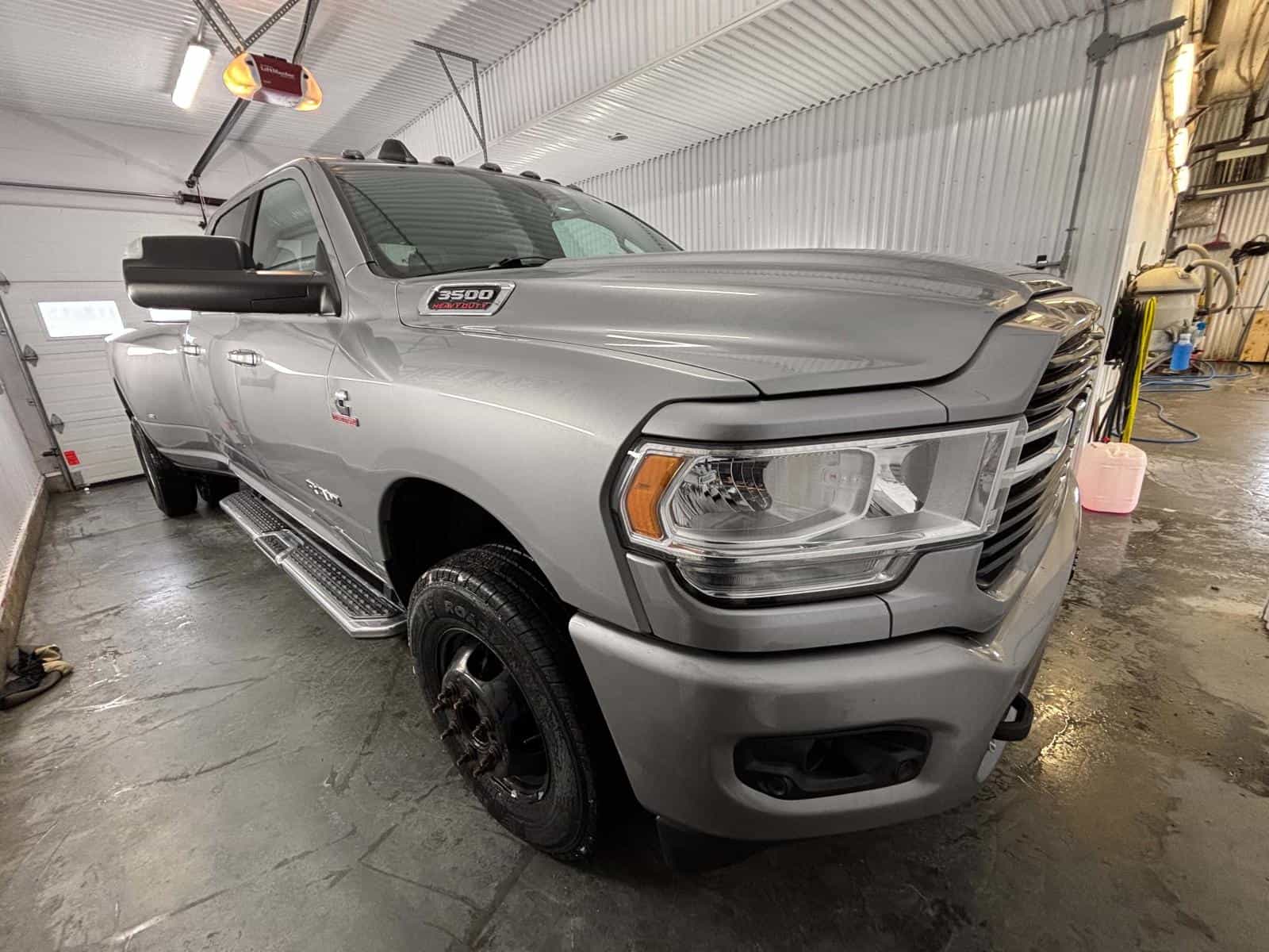 Image 3 RAM 3500 Big Horn 2021