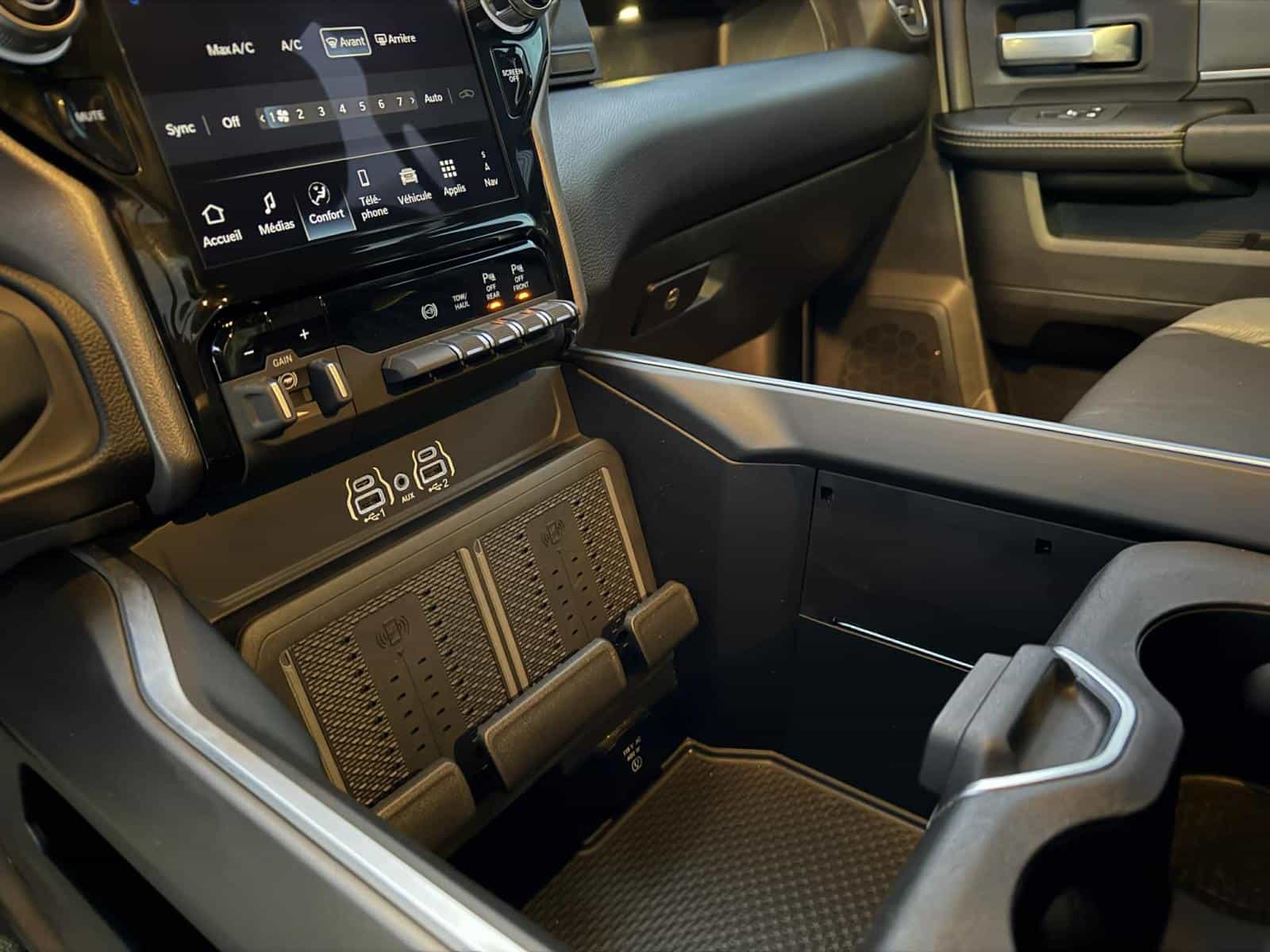 Image 11 RAM 3500 Big Horn 2025