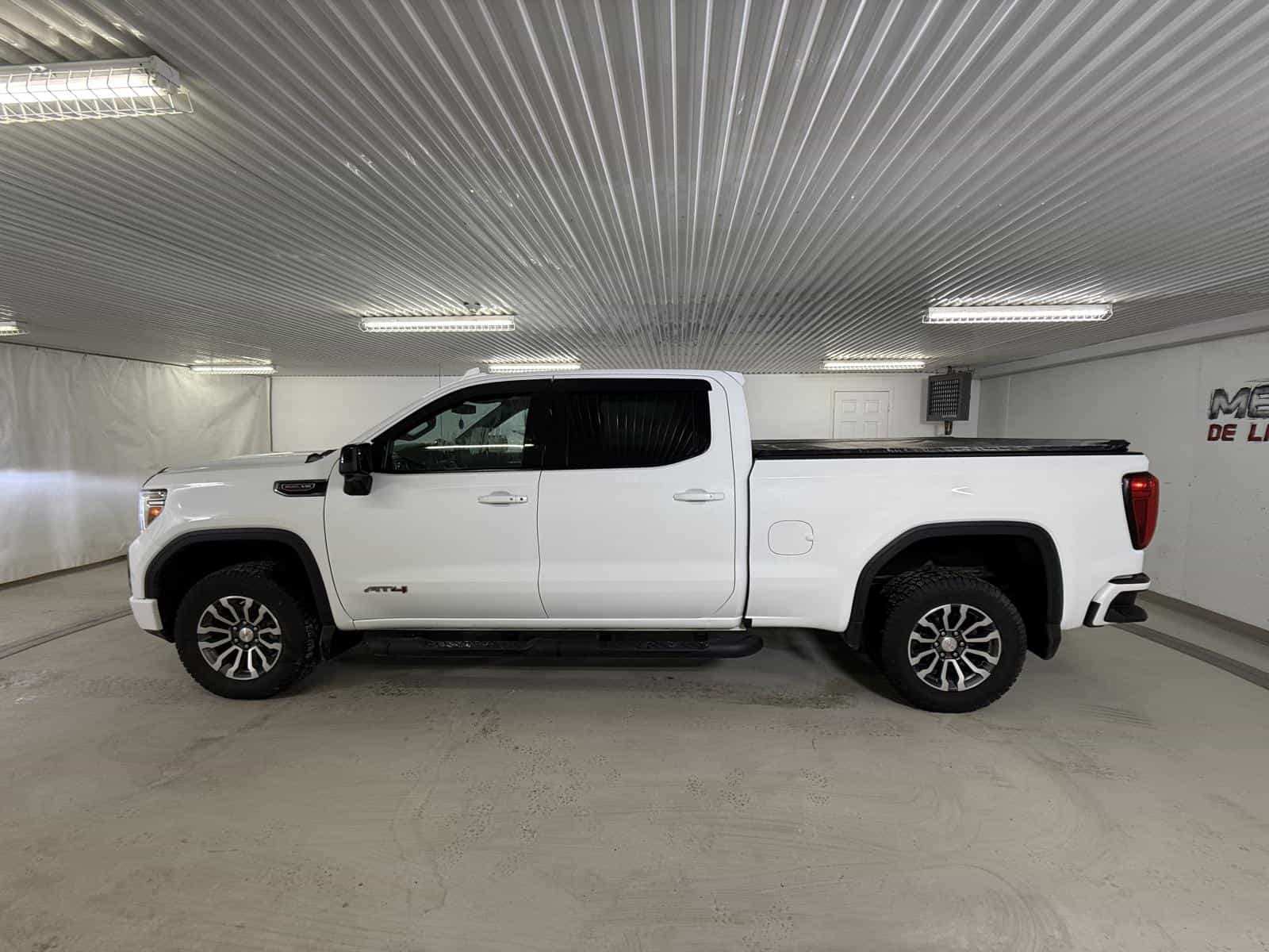 Image 3 GMC Sierra AT4 2022