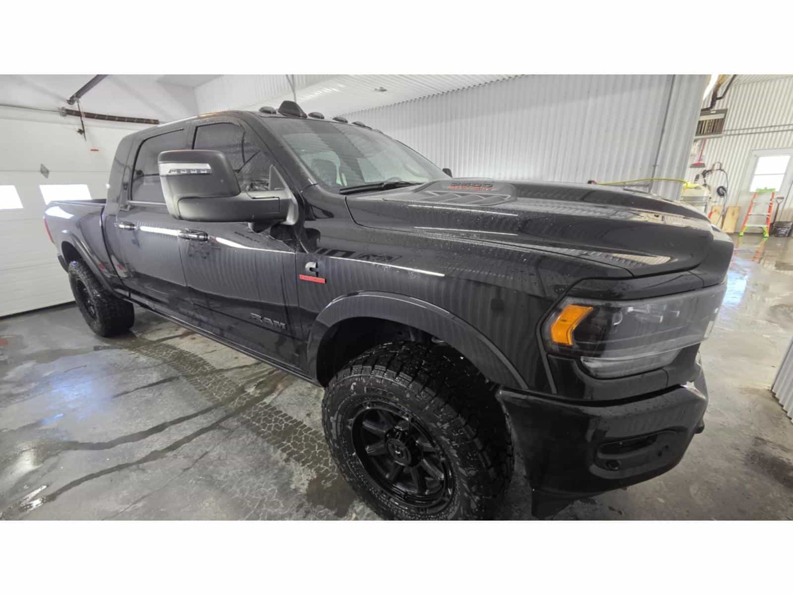 Image 3 RAM 2500 Limited 2024