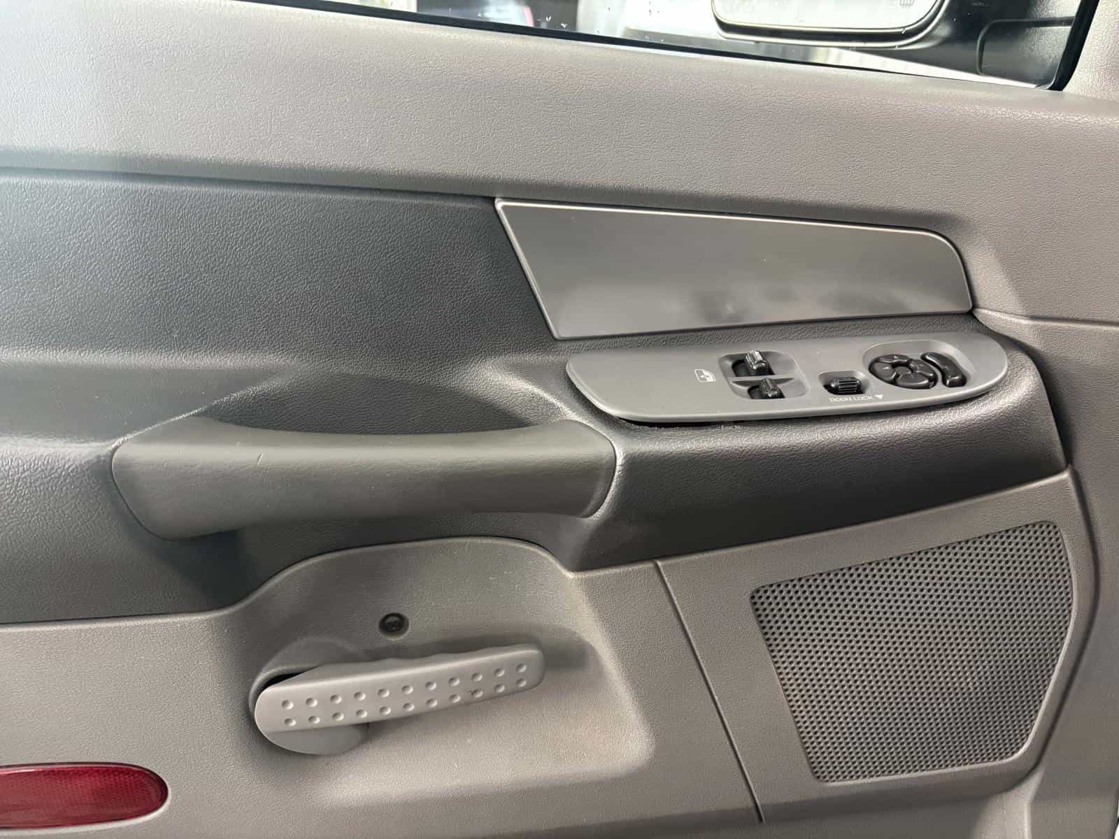 Image 12 Dodge Ram 3500 SLT 2007