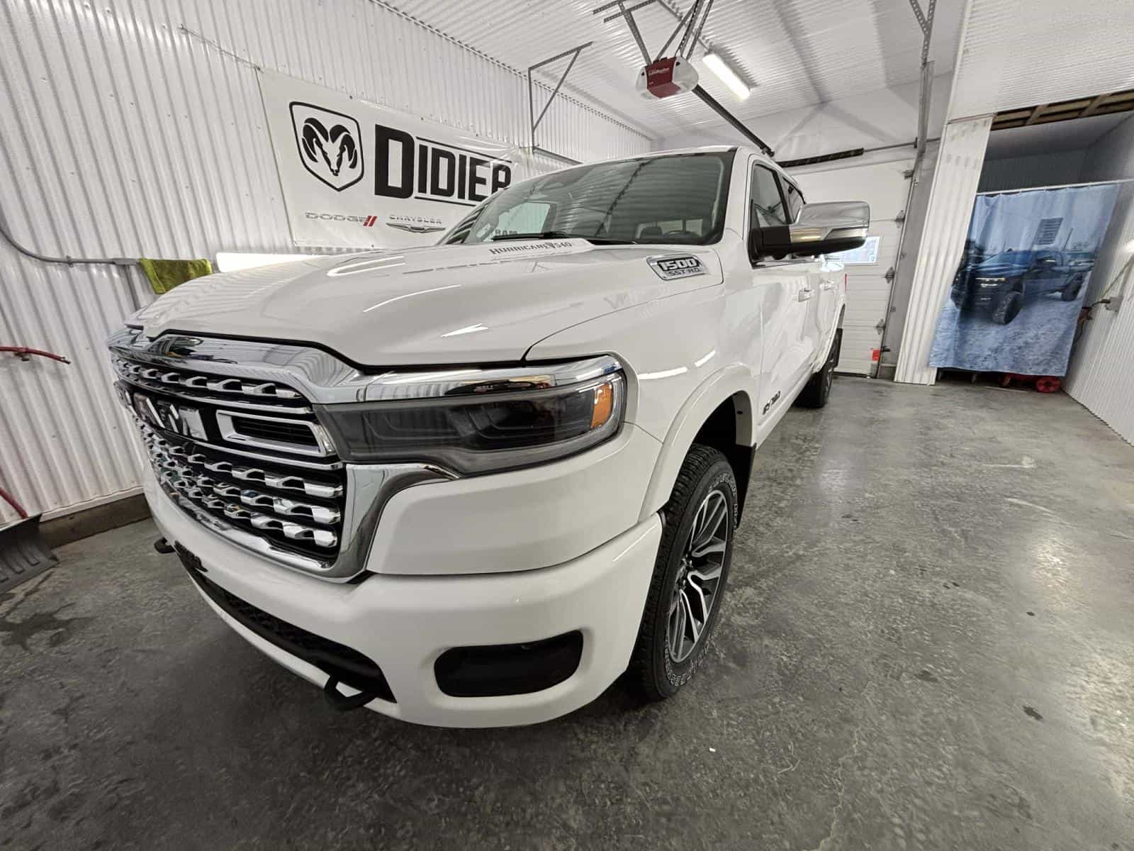 Image 2 RAM 1500 Limited Longhorn 2025