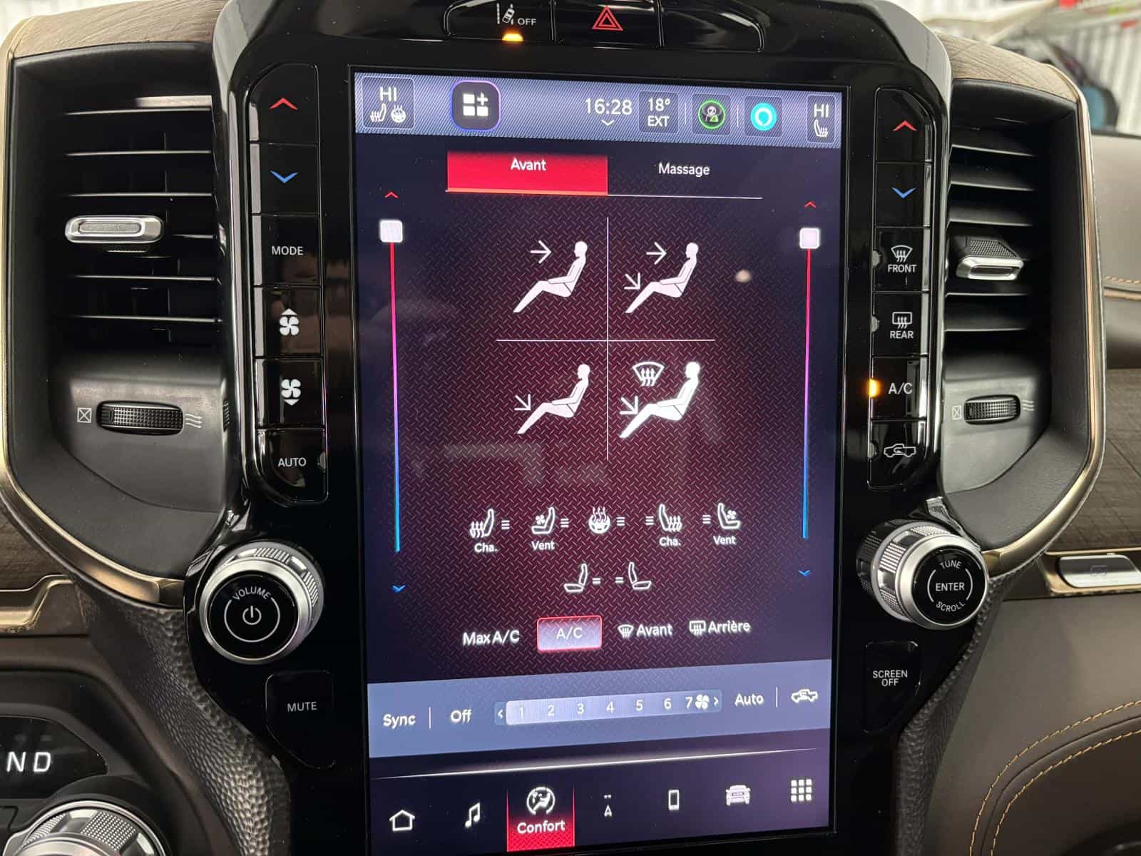 Image 12 RAM 1500 Limited Longhorn 2025