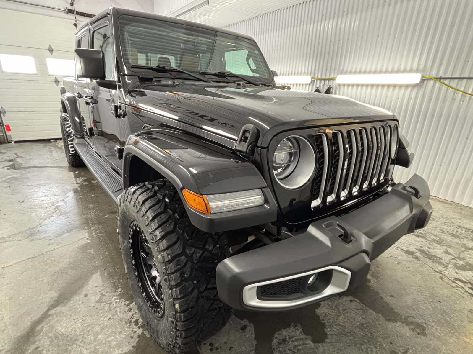 Image 2 Jeep Gladiator Overland 2021