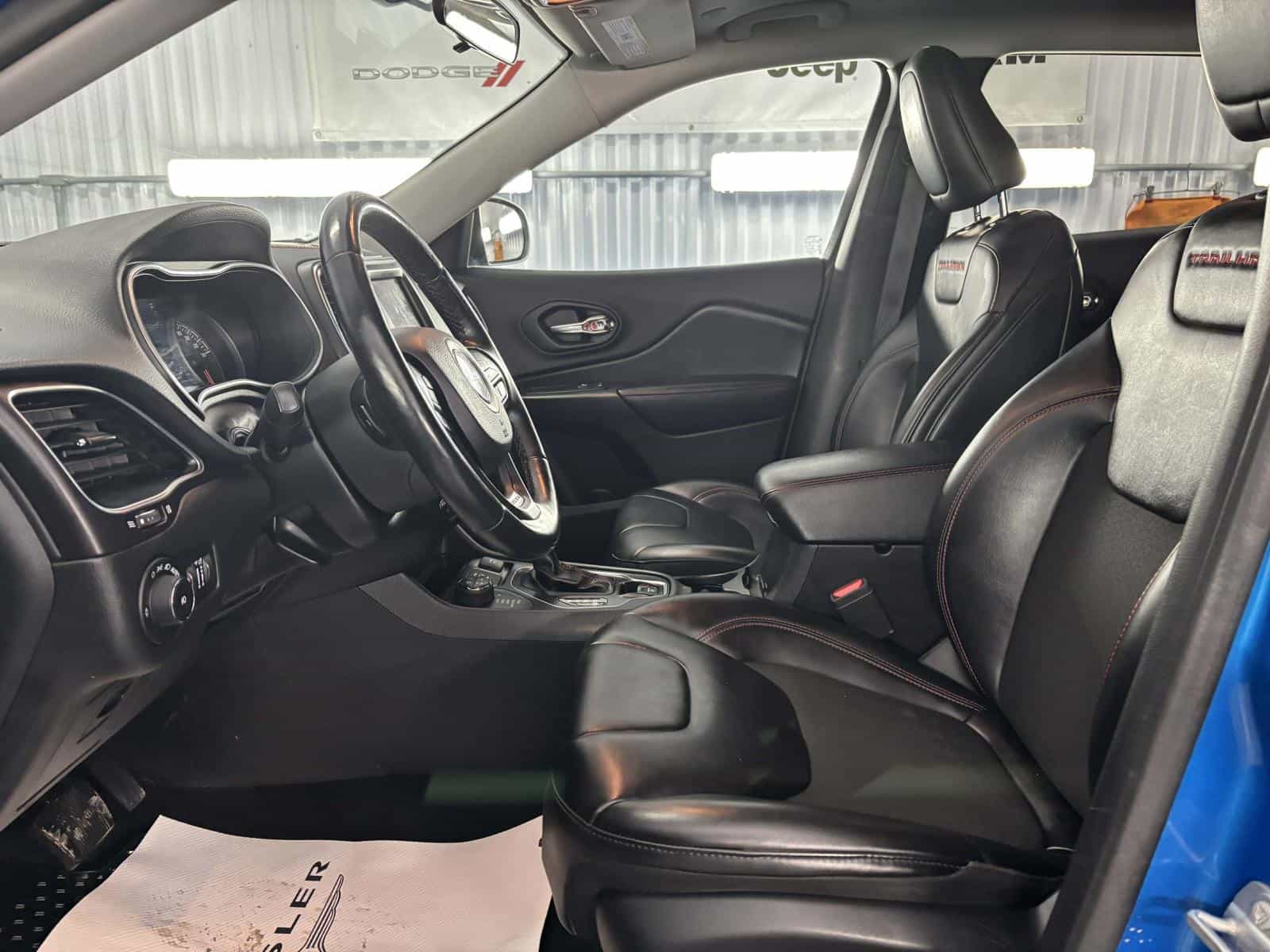 Image 6 Jeep Cherokee Trailhawk 2020