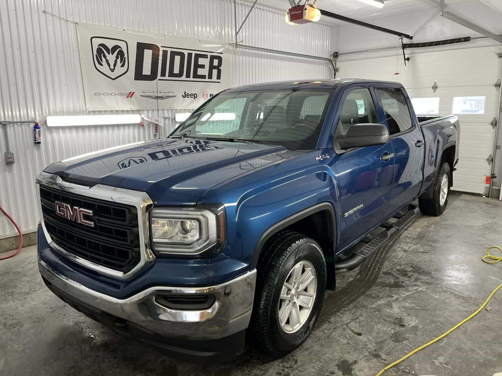 2018 GMC Sierra K1500 Base - Image 1