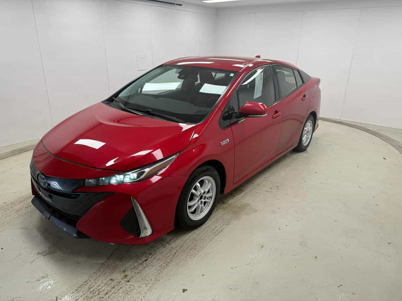 2020 Toyota Prius Prime Le/Xle/Limite Base - Image 1