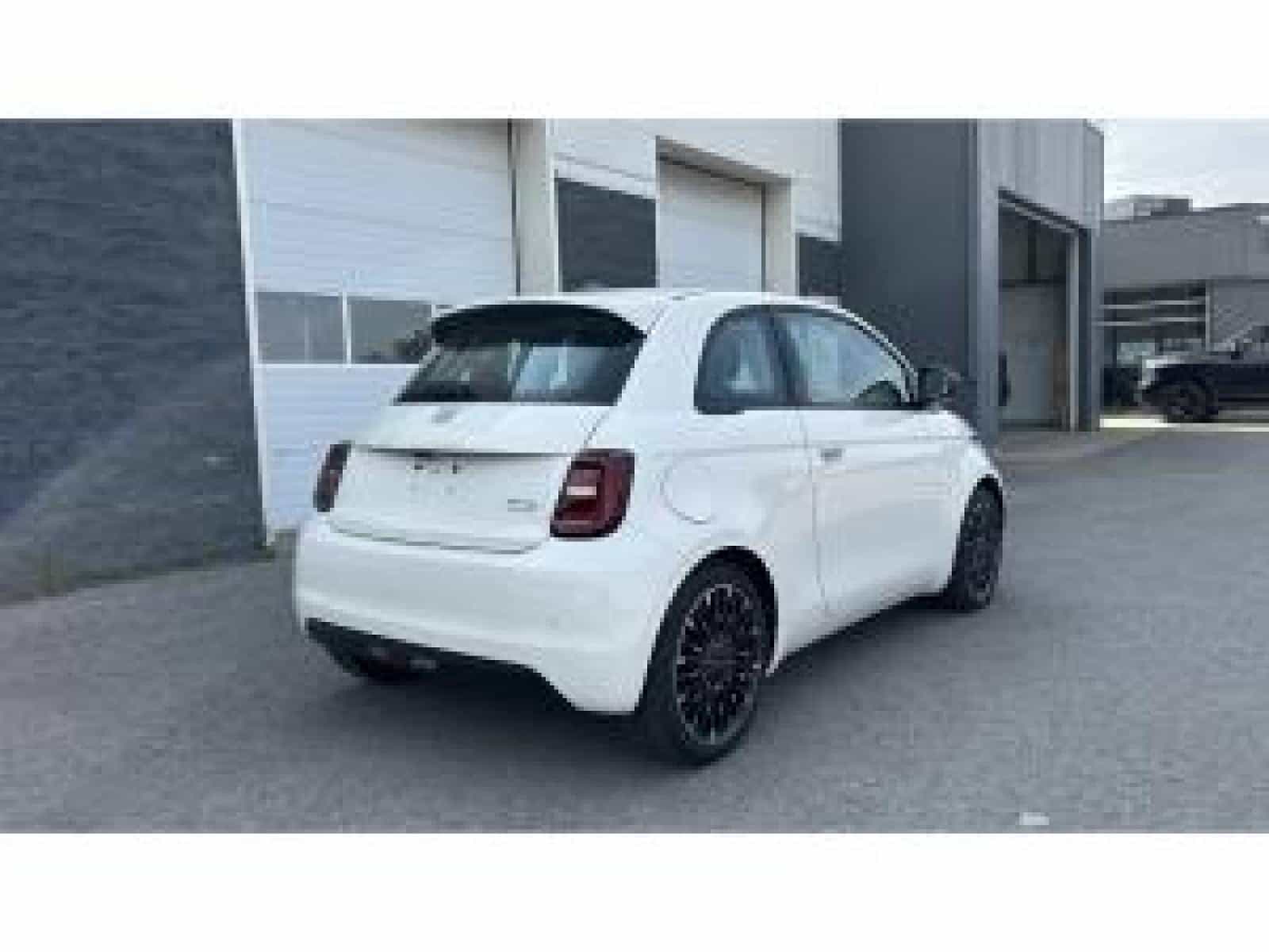 Image 4 Fiat All-New 500e BEV 500e RED 2025