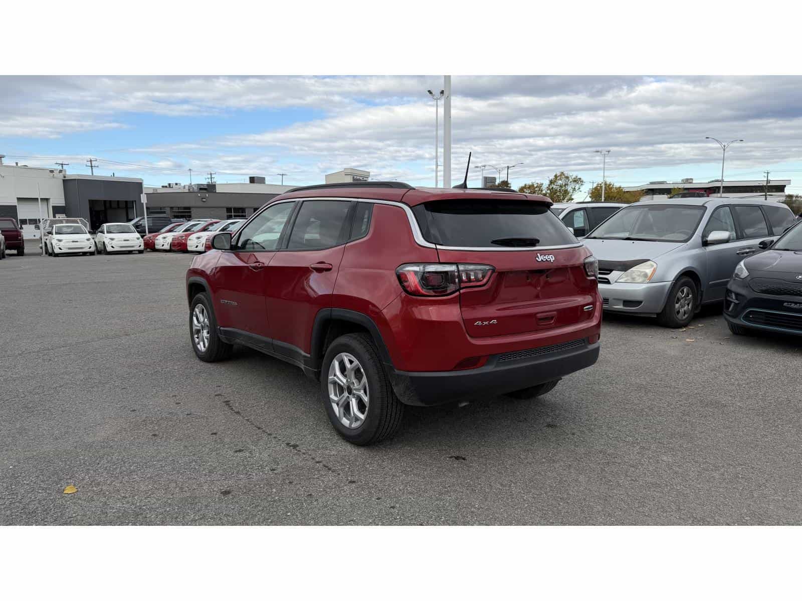 Image 4 Jeep Compass North 2026