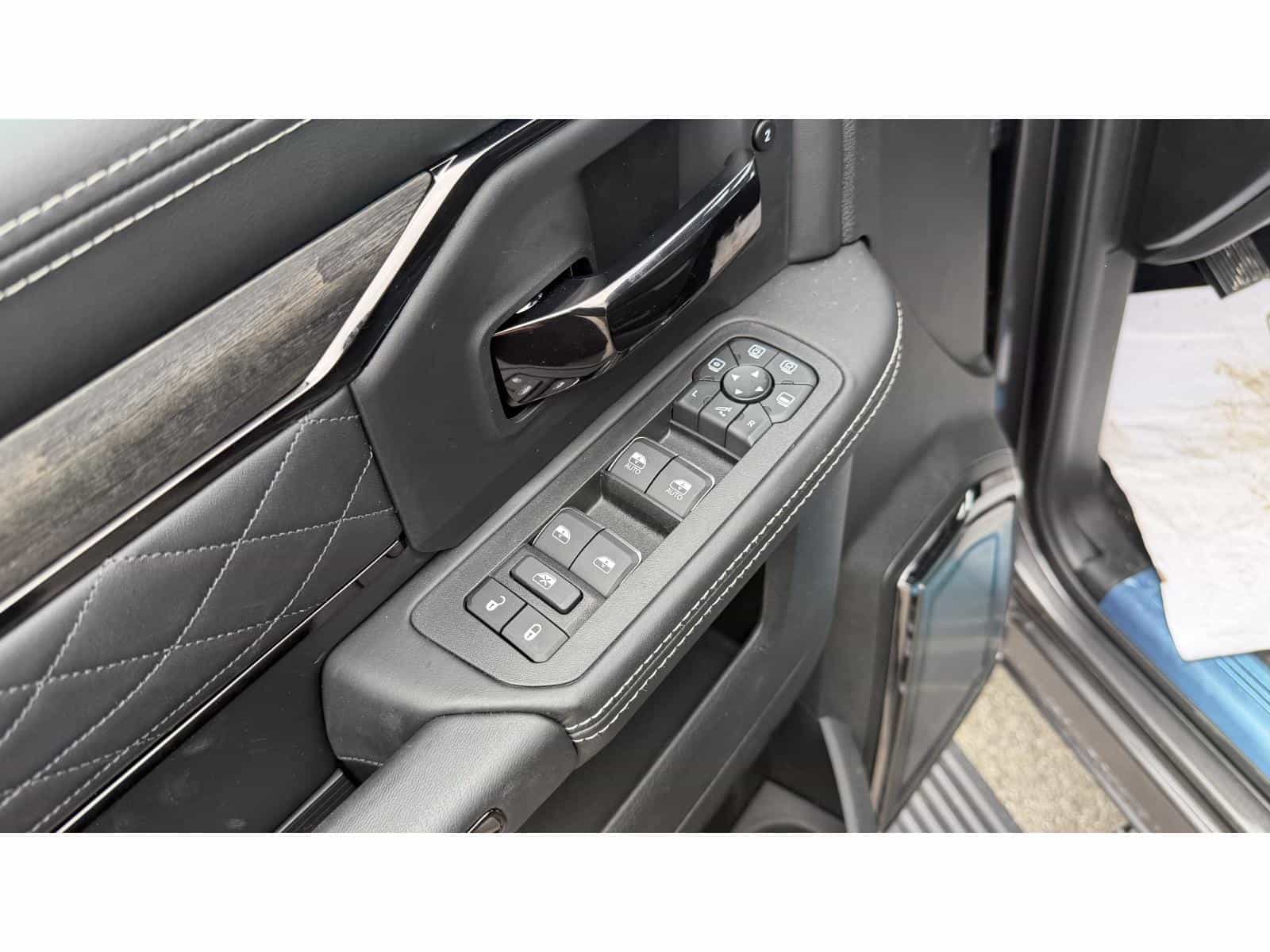 Image 11 RAM 2500 Limited 2026