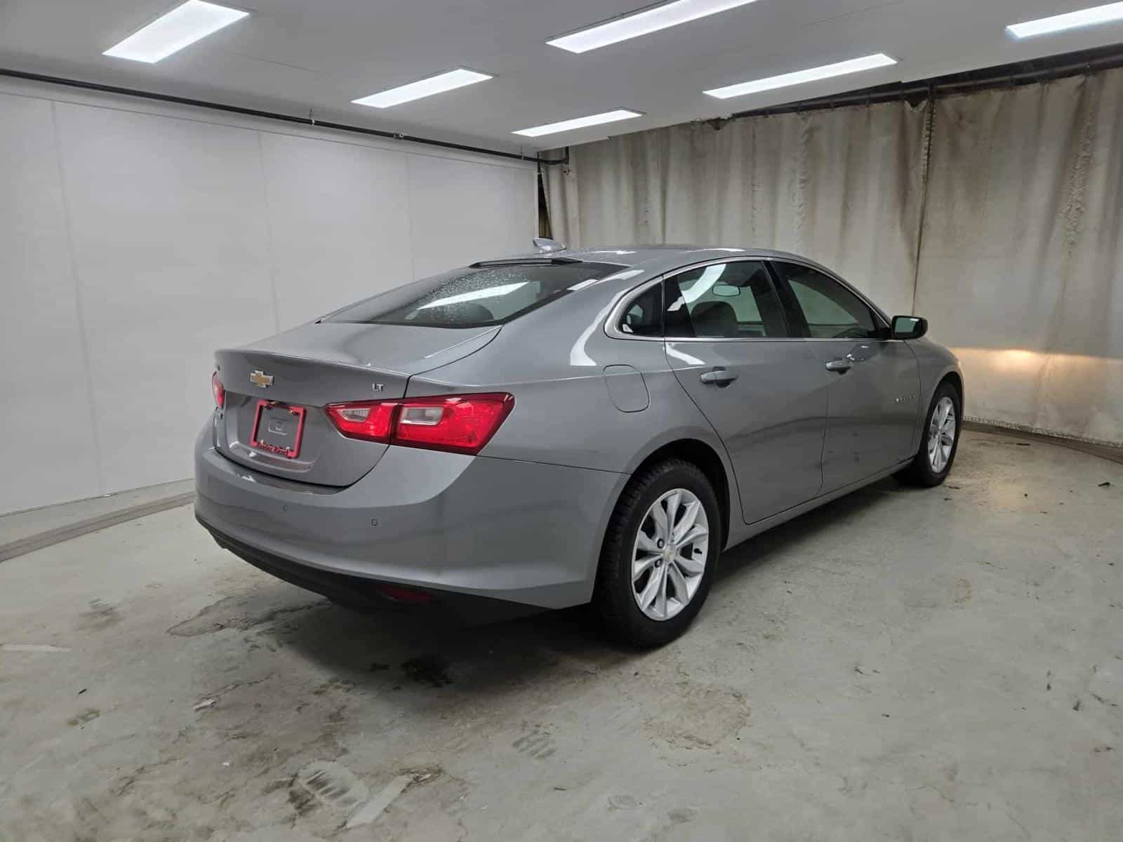 2025 Chevrolet Malibu Lt 1LT - Image 4
