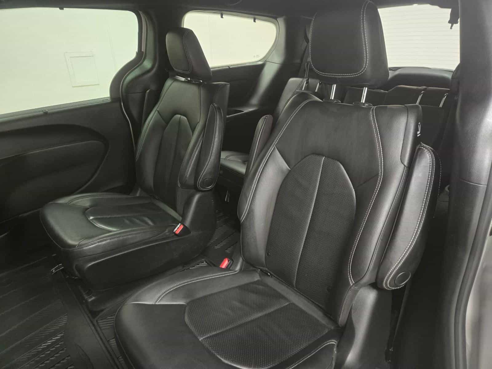 2021 Chrysler Pacifica Hybrid Touring L Hyb Touring L Plus - Image 11