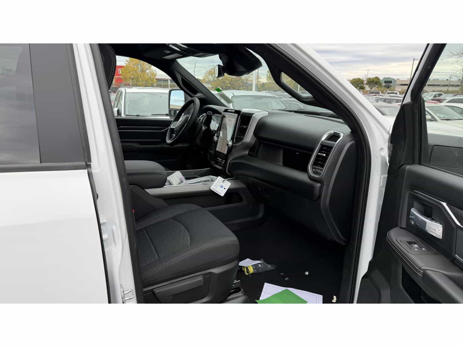 Image 8 RAM 2500 Big Horn 2026