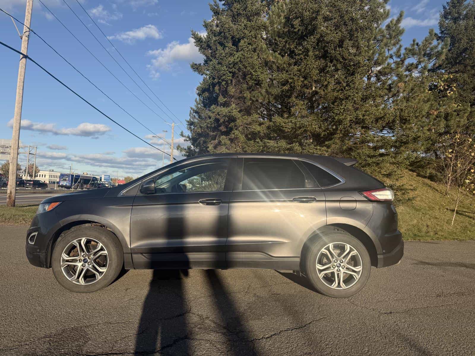 2016 Ford Edge Titanium - Image 1
