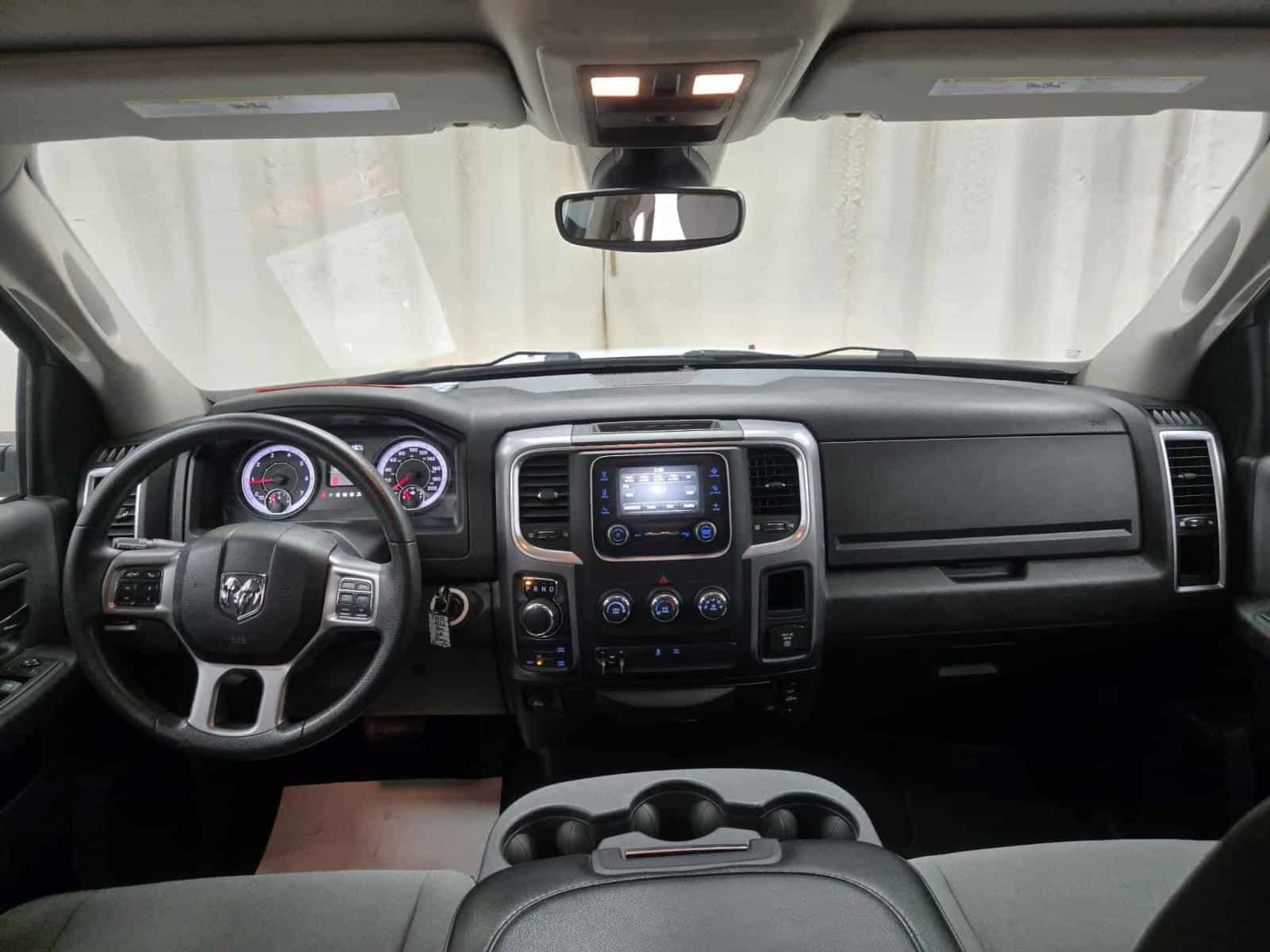 2022 RAM 1500 CLASSIC SLT SLT - Image 13