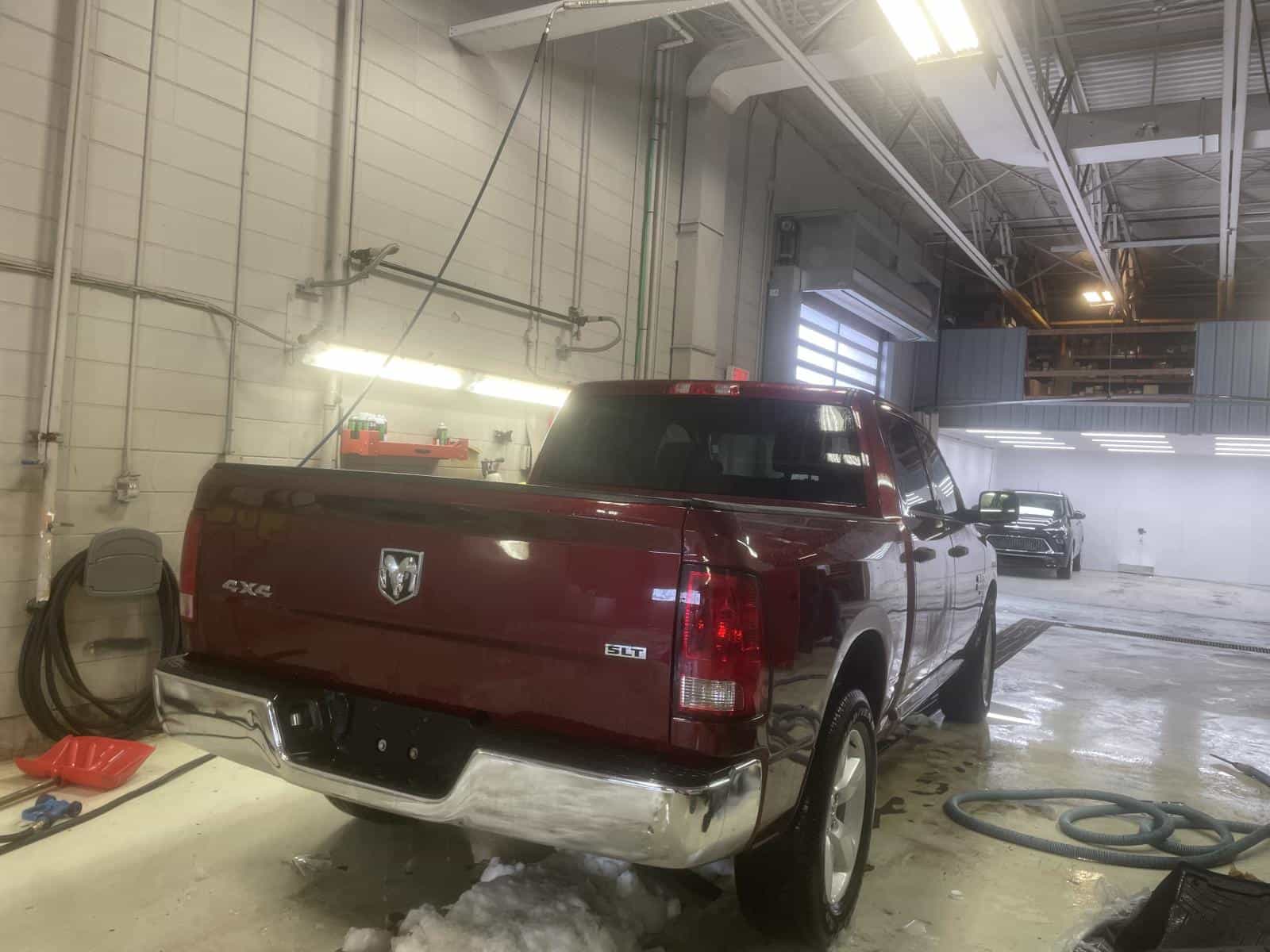 2023 RAM 1500 CLASSIC SLT SLT - Image 4