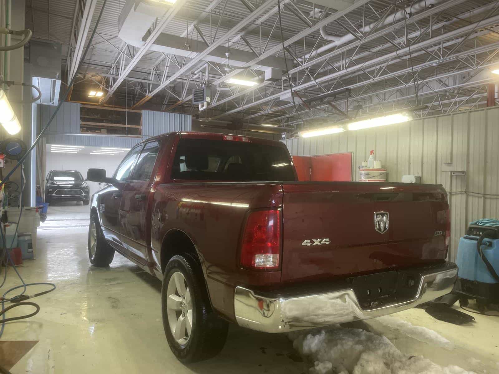 2023 RAM 1500 CLASSIC SLT SLT - Image 6