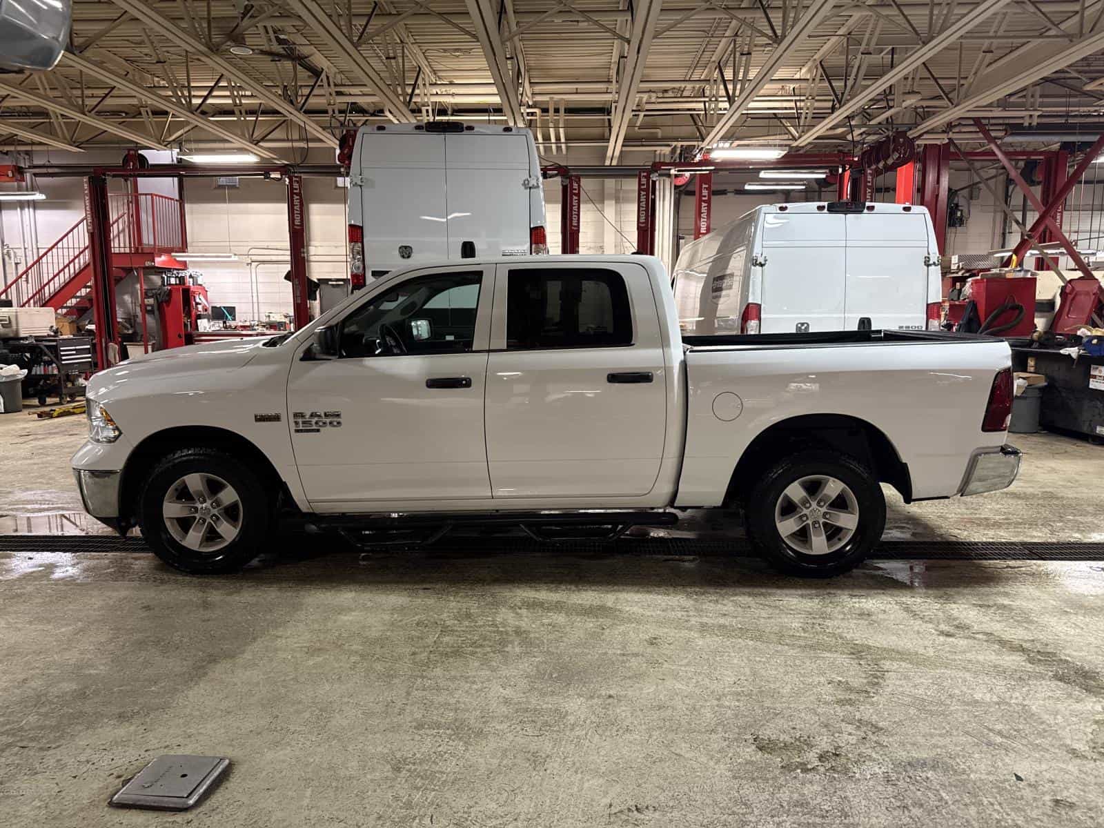 2022 RAM 1500 CLASSIC SLT SLT - Image 7