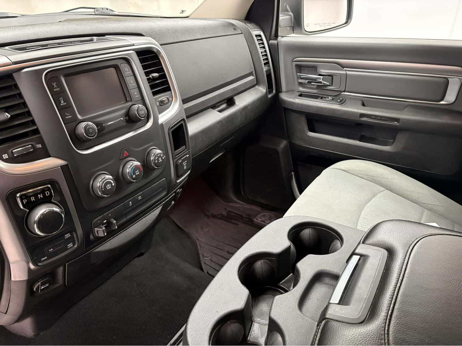 Image 13 RAM 1500 Classic SLT 2022