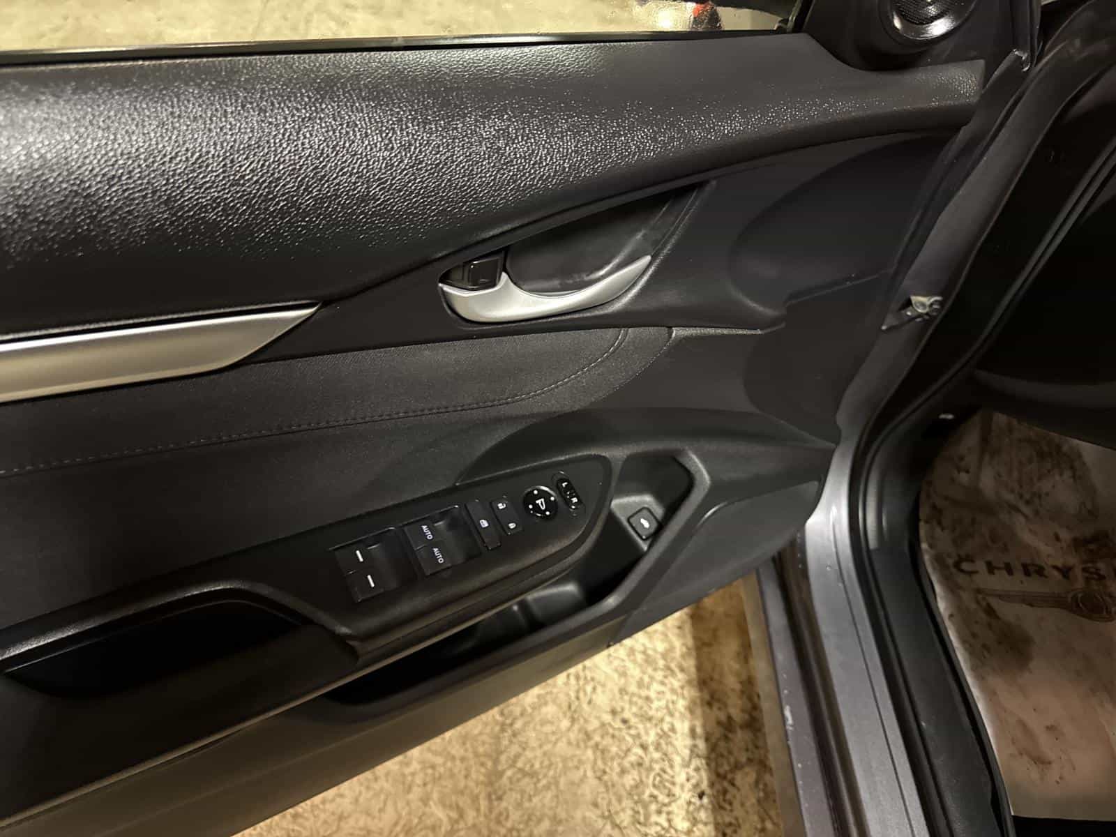 2021 Honda CIVIC EX EX - Image 14