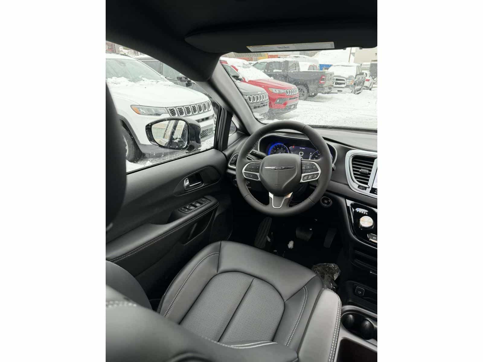 Image 6 Chrysler Grand Caravan SXT 2026