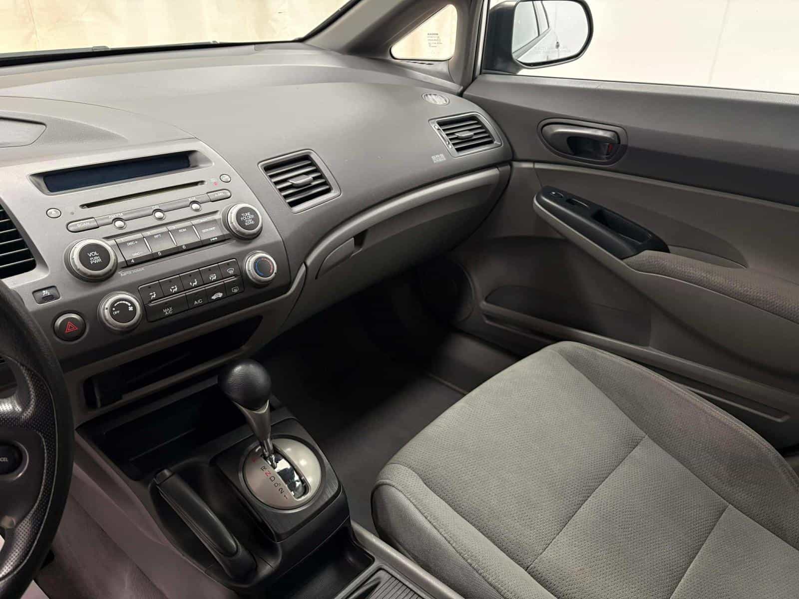 2008 Honda Civic Dx-G DX-G - Image 10