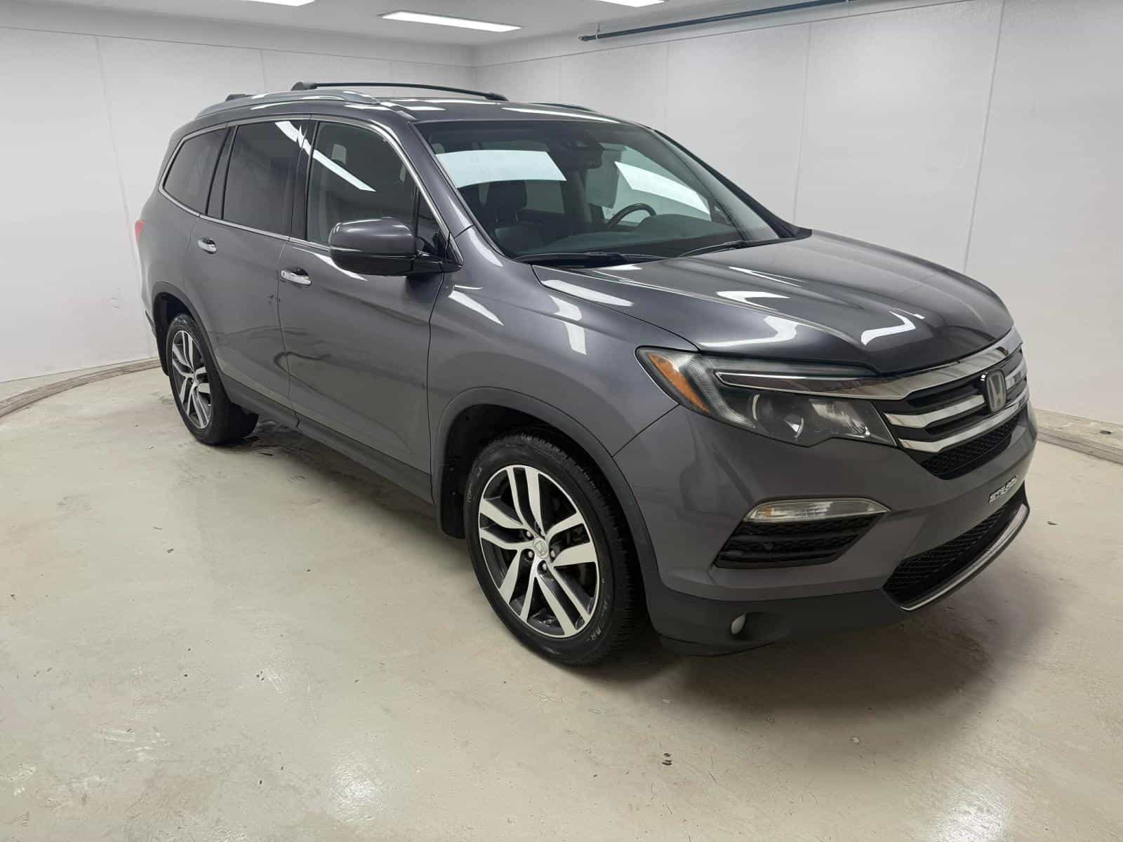 Image 3 Honda Pilot Touring 2017