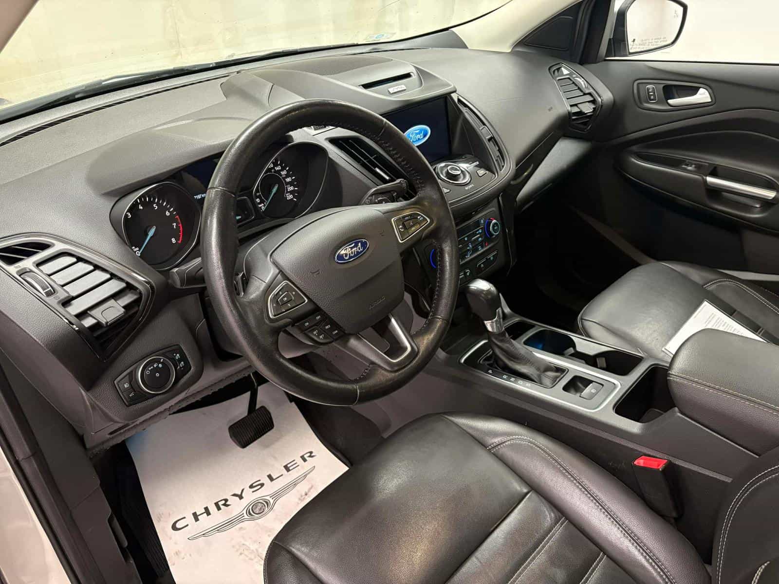 2017 Ford ESCAPE TITANIUM Titanium - Image 15