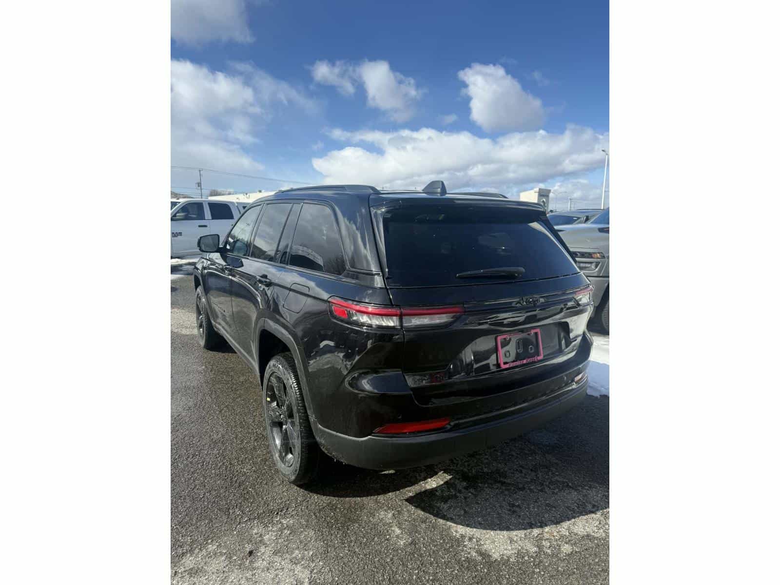 Image 8 Jeep Grand Cherokee Altitude 2025