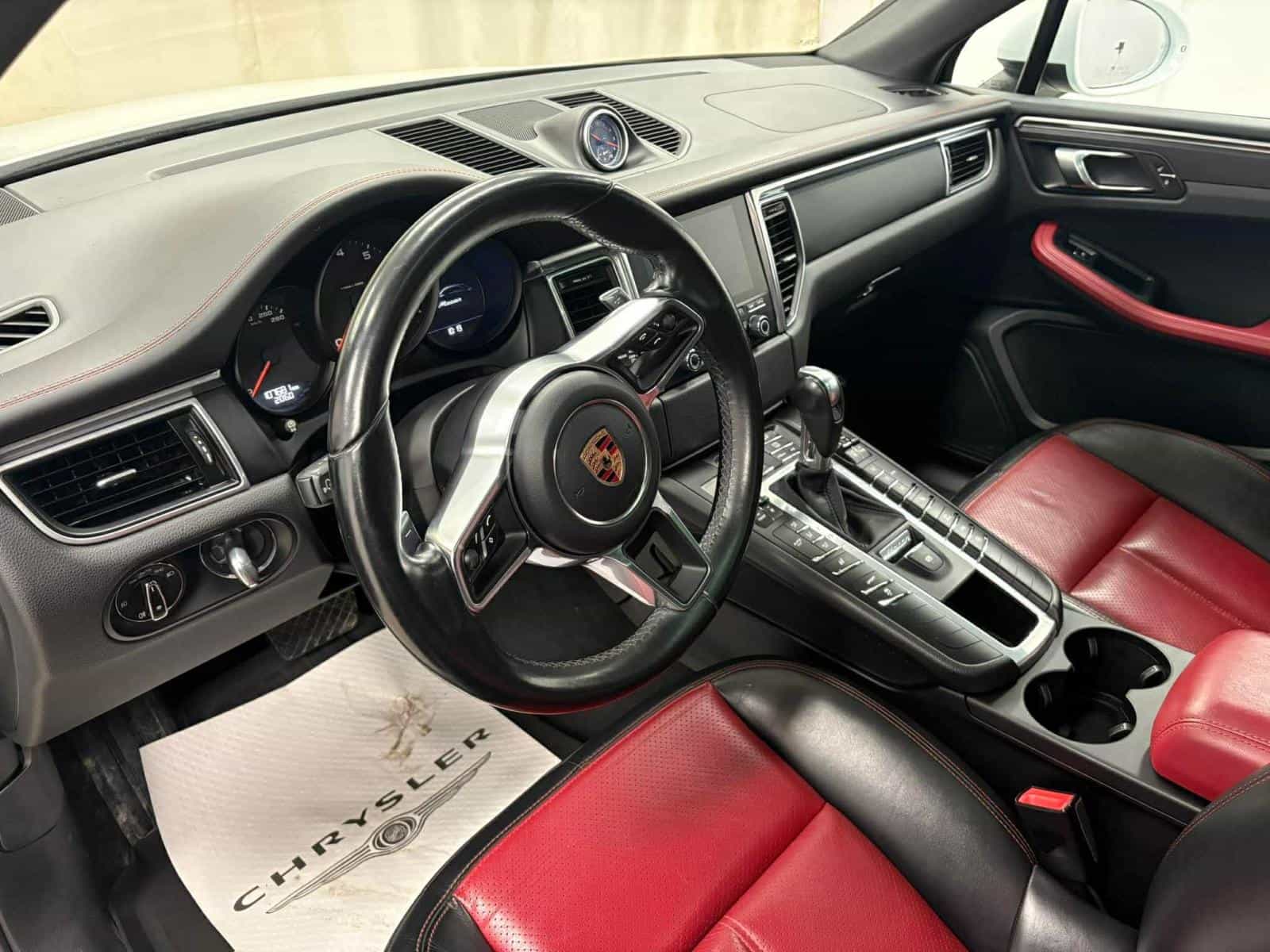 Image 15 Porsche Macan Base 2018