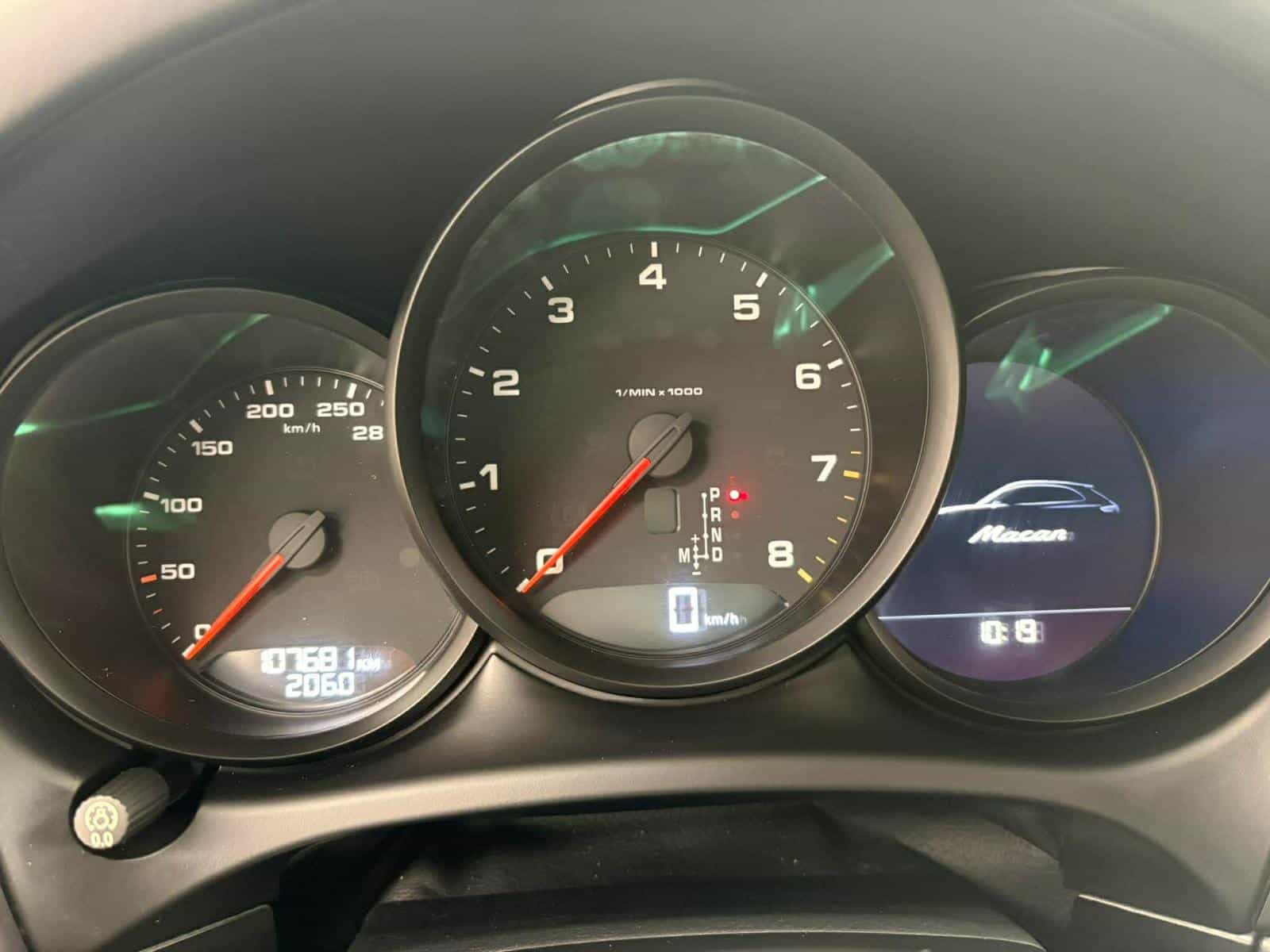 Image 14 Porsche Macan Base 2018