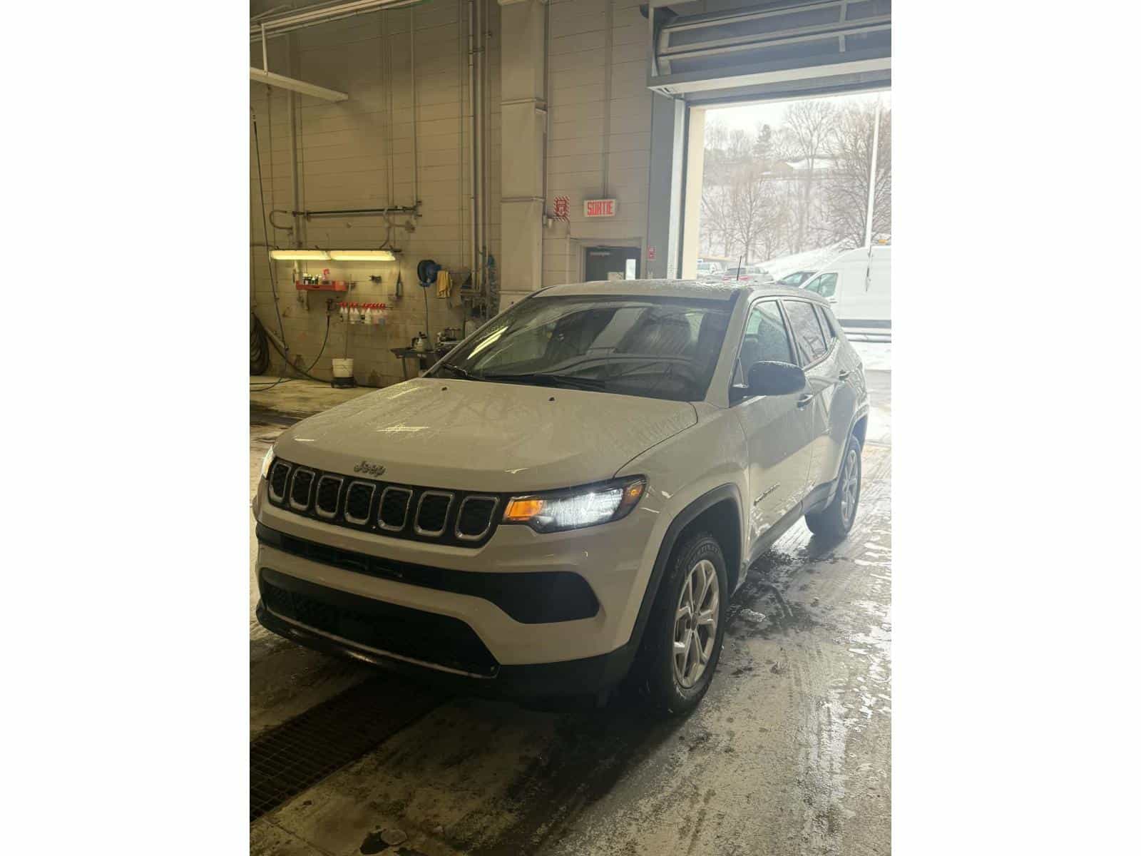 Image 1 Jeep Compass Sport 2025