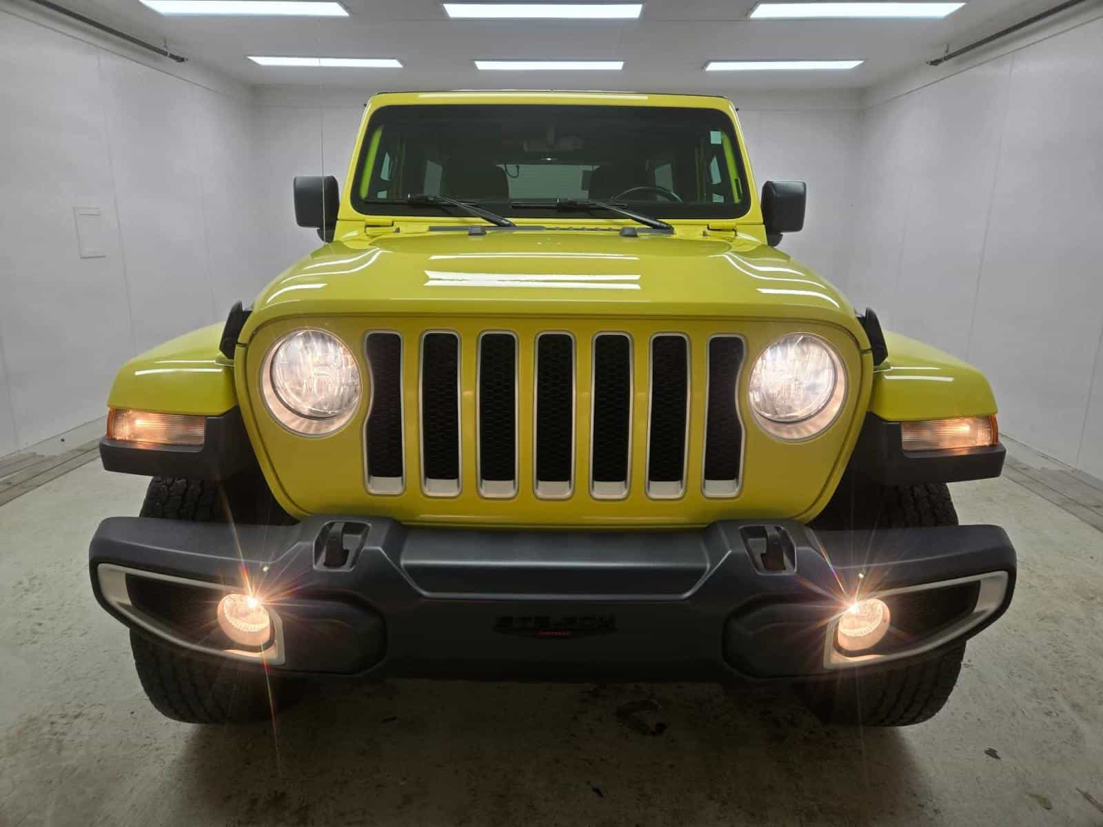 Image 3 Jeep Wrangler Sahara 2023
