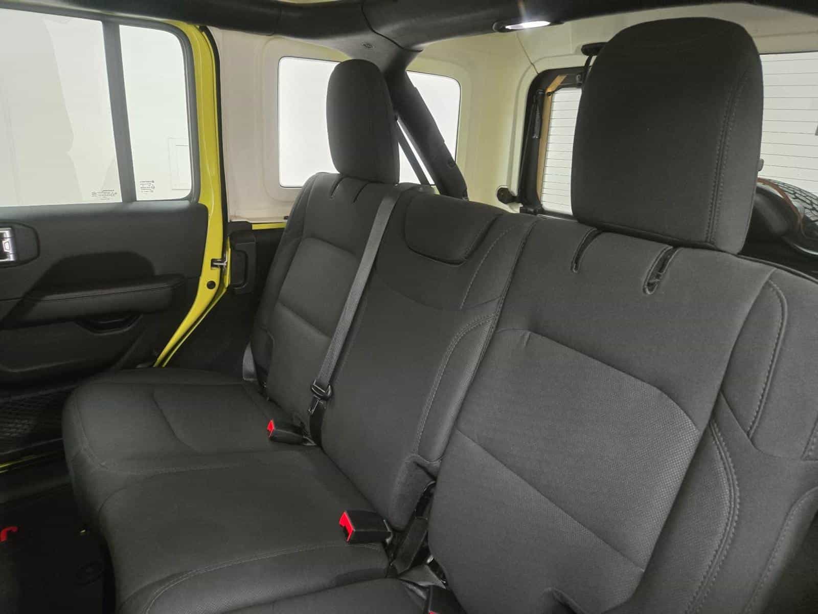 Image 11 Jeep Wrangler Sahara 2023