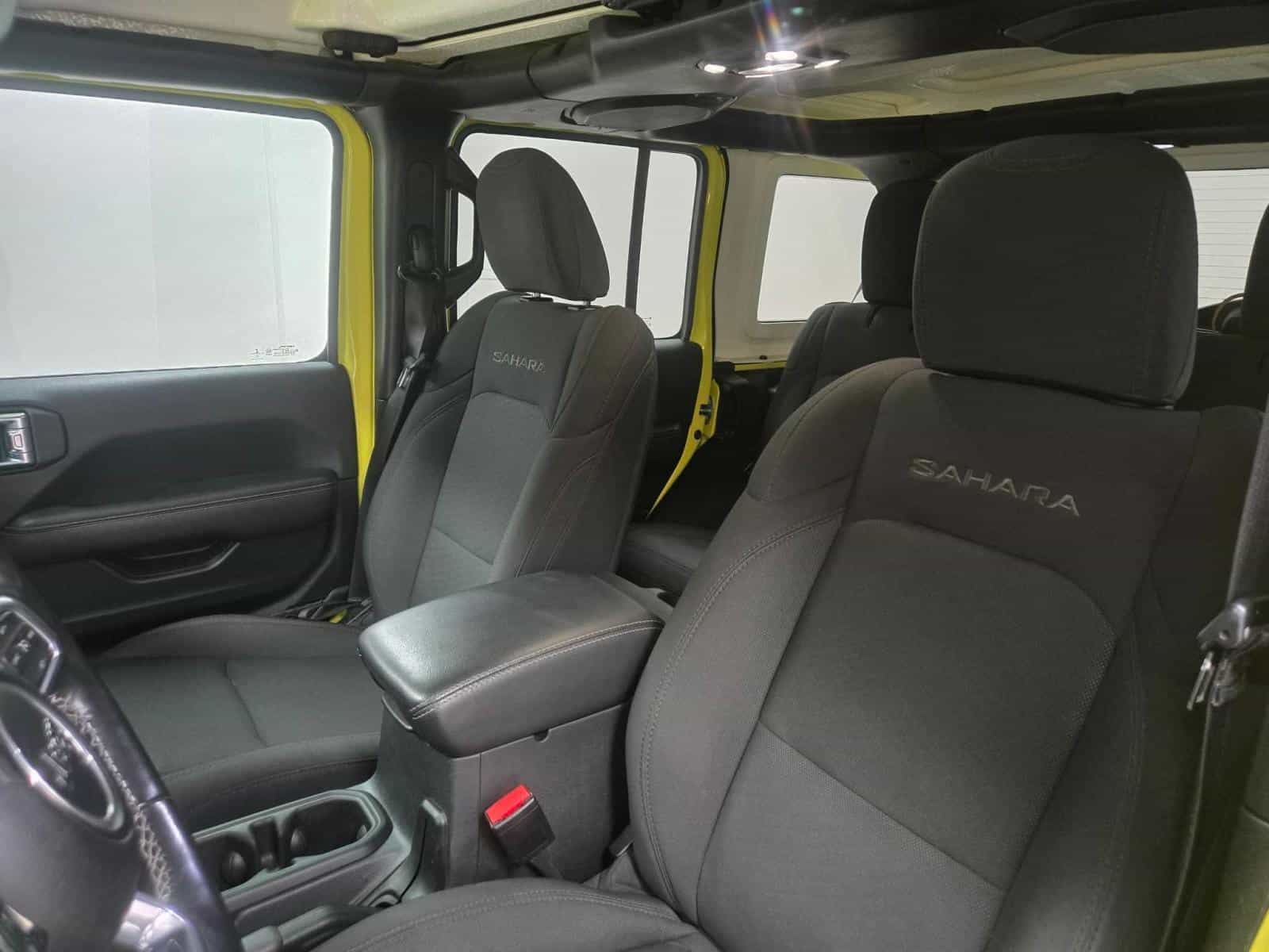 Image 16 Jeep Wrangler Sahara 2023