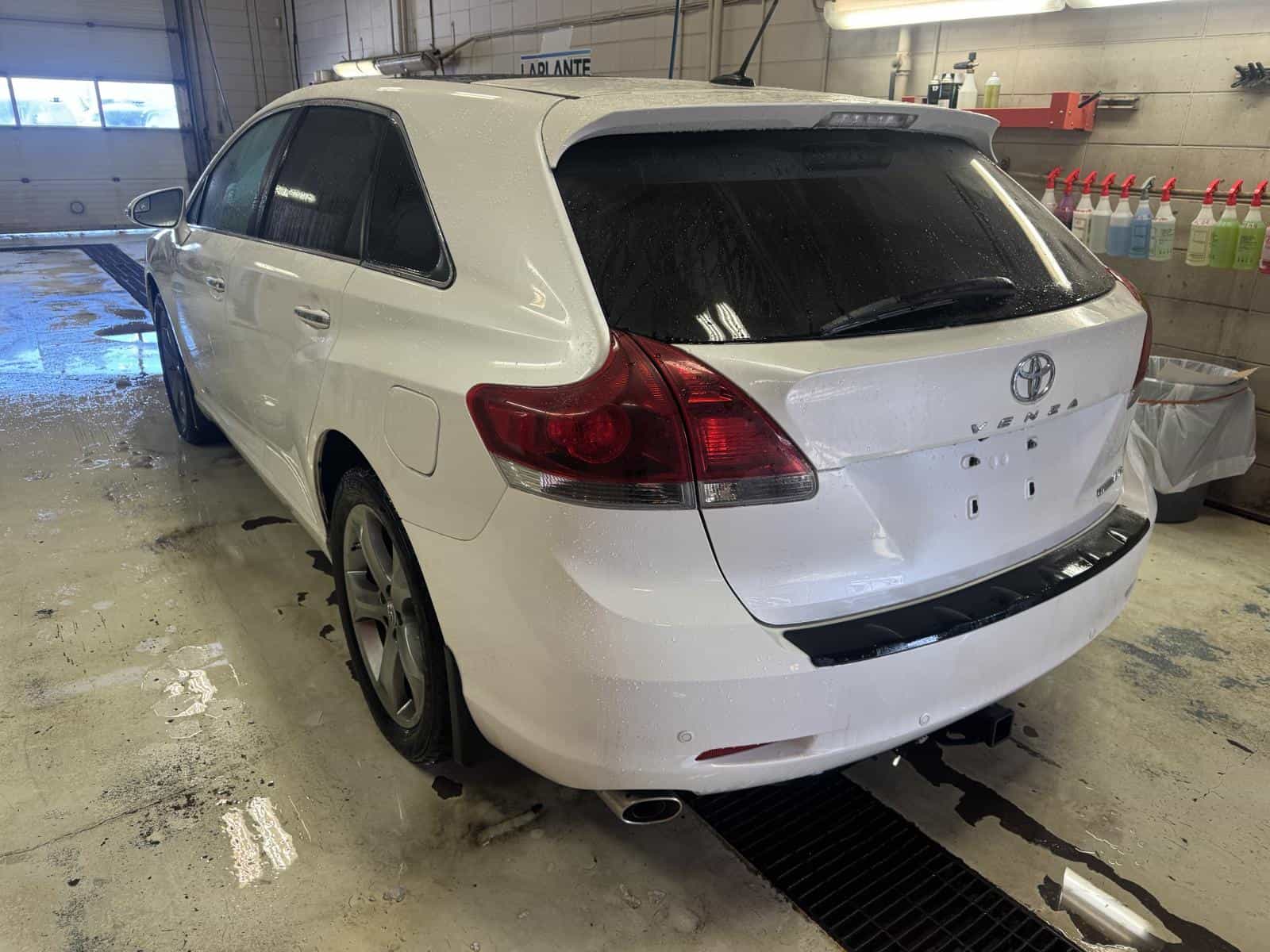 Image 2 Toyota VENZA LE/XLE/LIMITED Base 2014