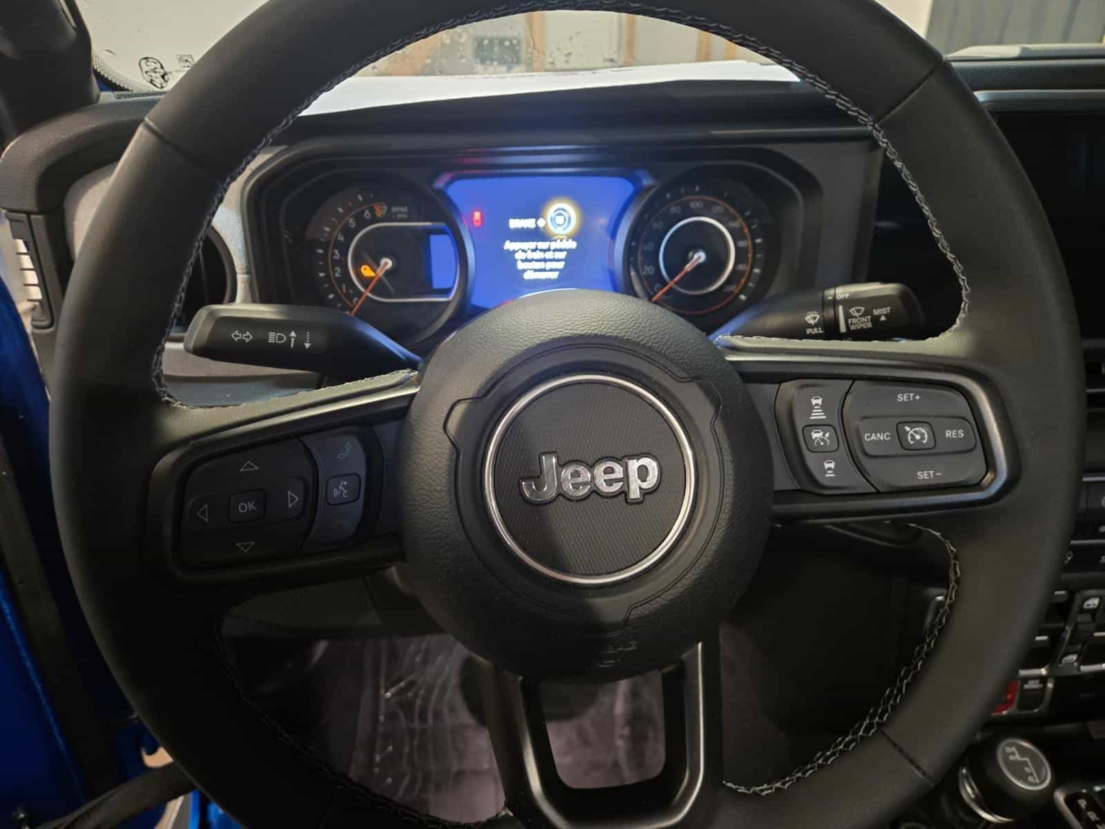 2025 Jeep Gladiator Sport Willys - Image 13