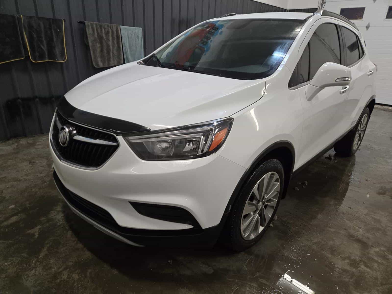 Image 1 Buick Encore Preferred 2017