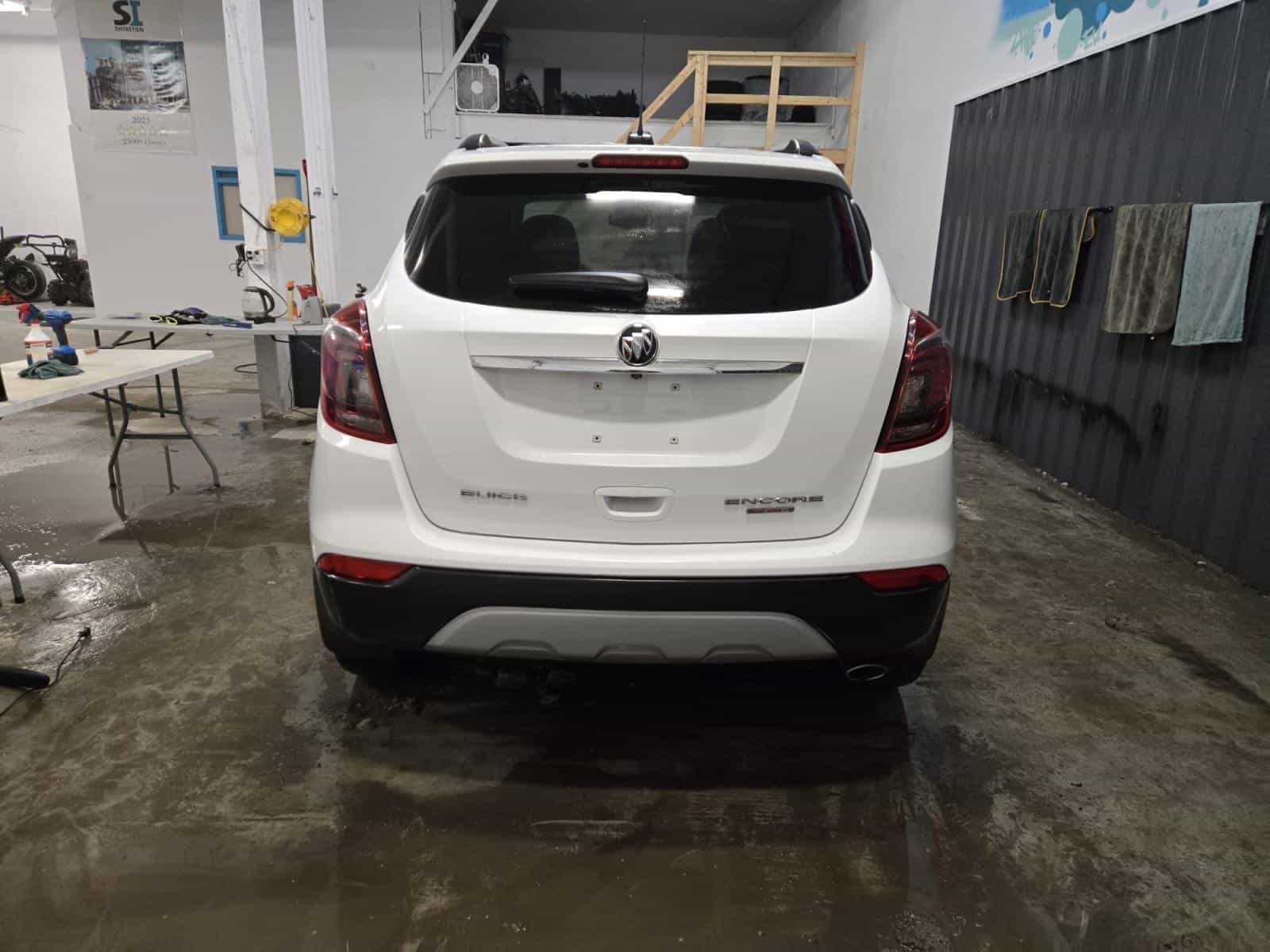 Image 4 Buick Encore Preferred 2017