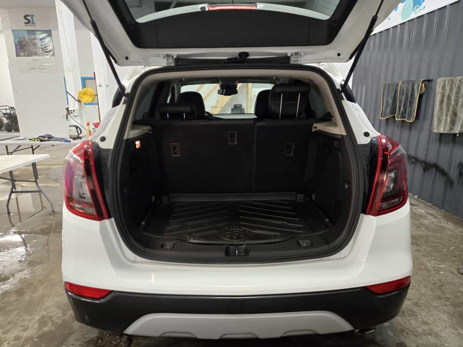 Image 5 Buick Encore Preferred 2017