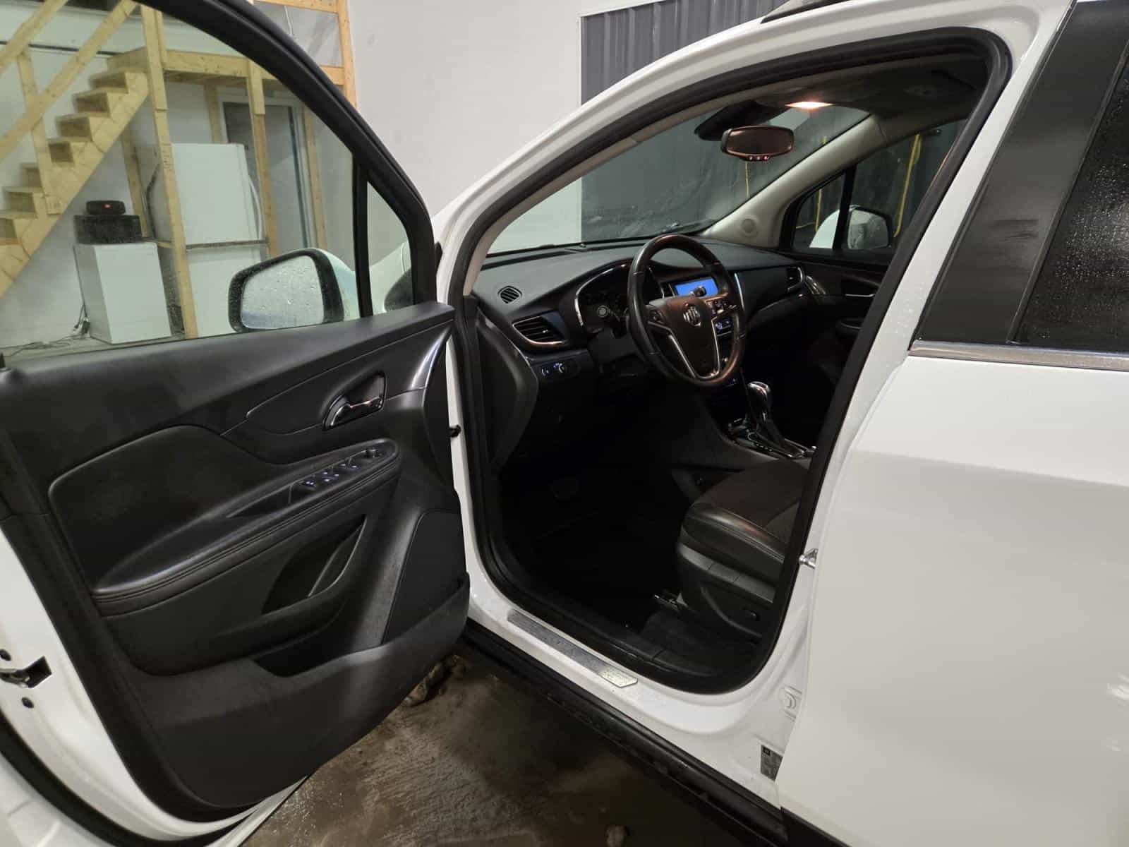 Image 7 Buick Encore Preferred 2017