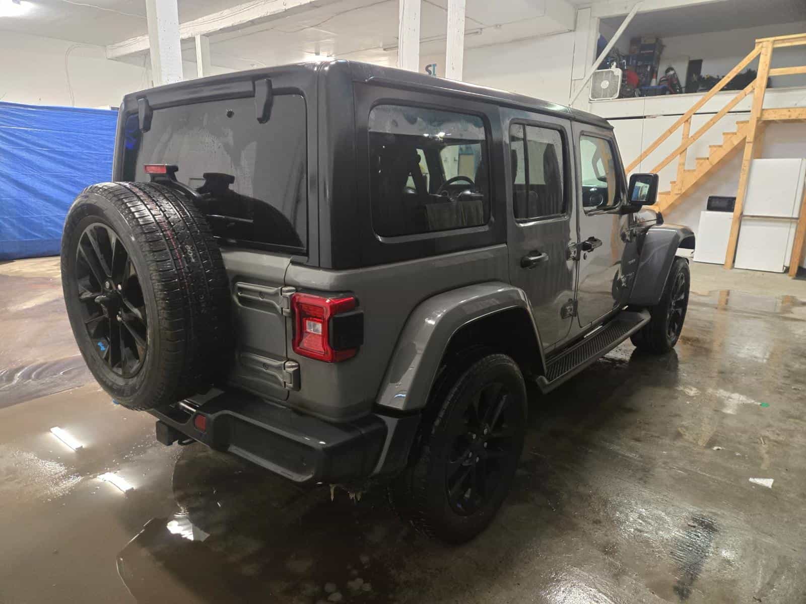 Image 4 Jeep Wrangler 4xe Unlimited Sahara 2022