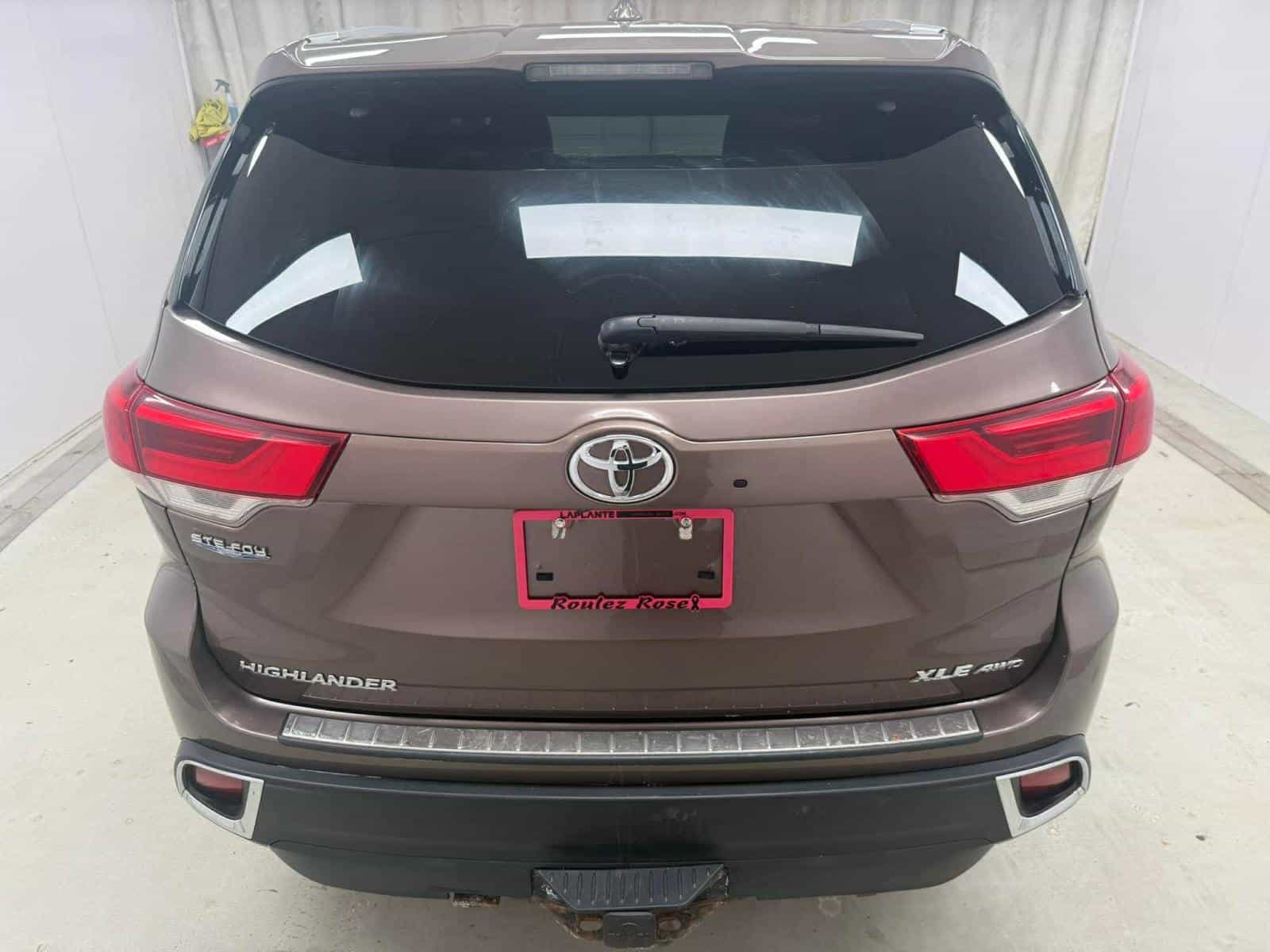 Image 5 Toyota Highlander XLE 2018