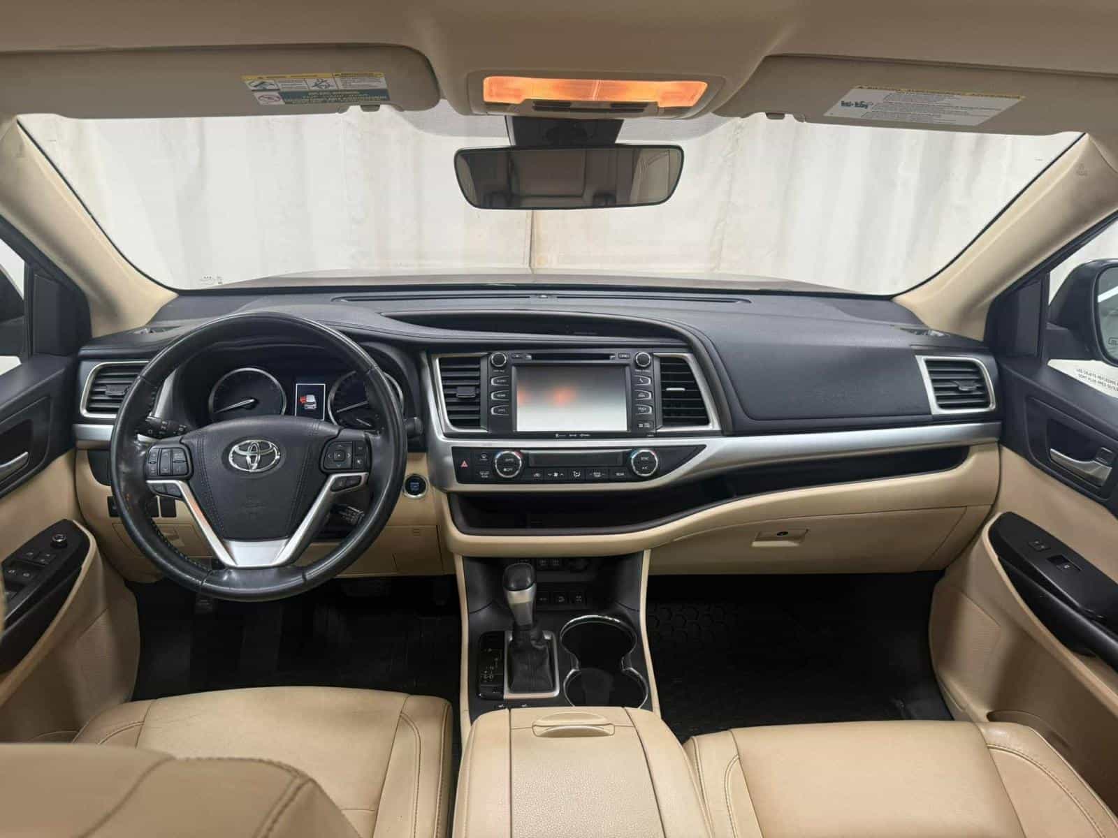 Image 10 Toyota Highlander XLE 2018