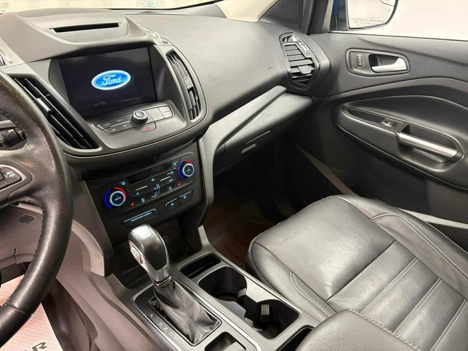 Image 17 Ford Escape SEL 2018