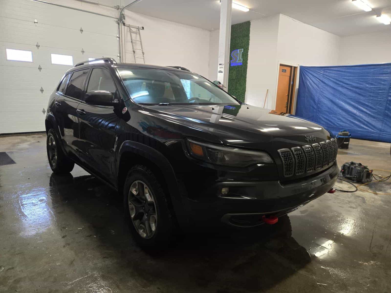 Image 3 Jeep Cherokee Trailhawk 2019