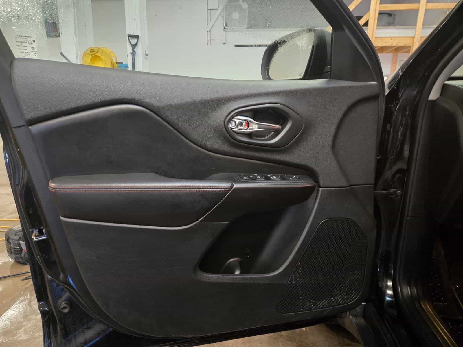 Image 9 Jeep Cherokee Trailhawk 2019