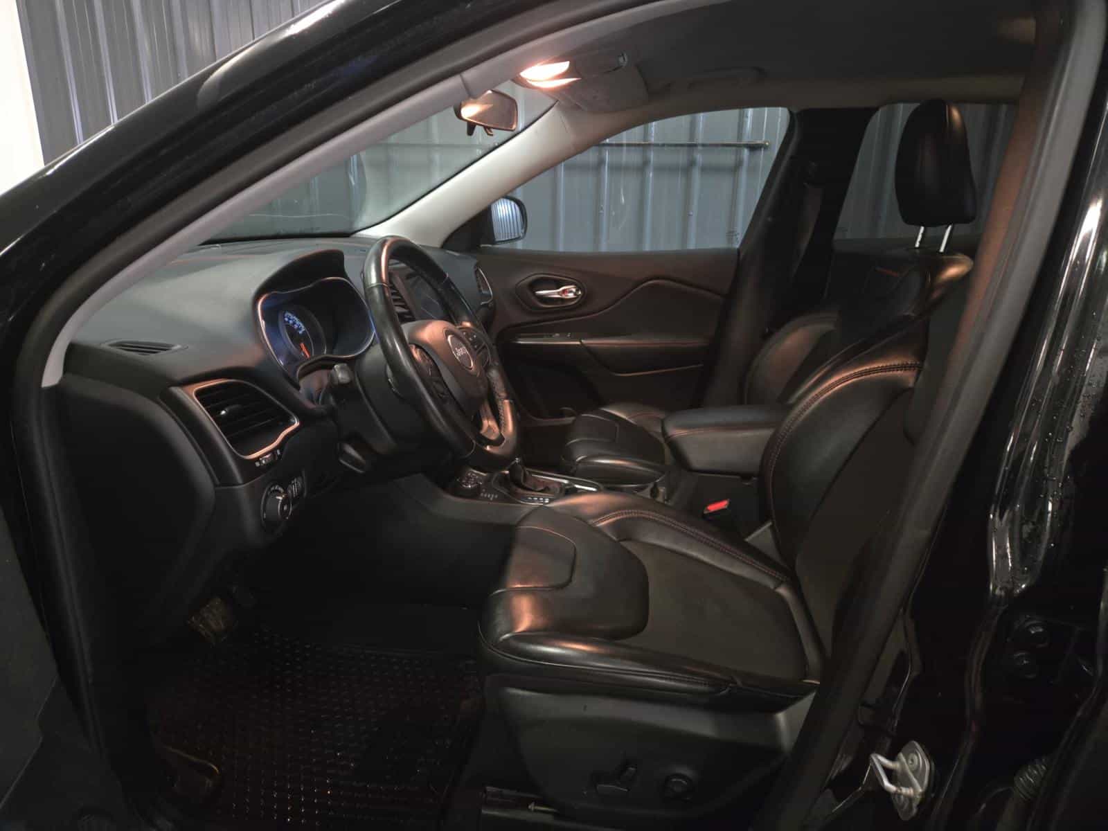 Image 11 Jeep Cherokee Trailhawk 2019